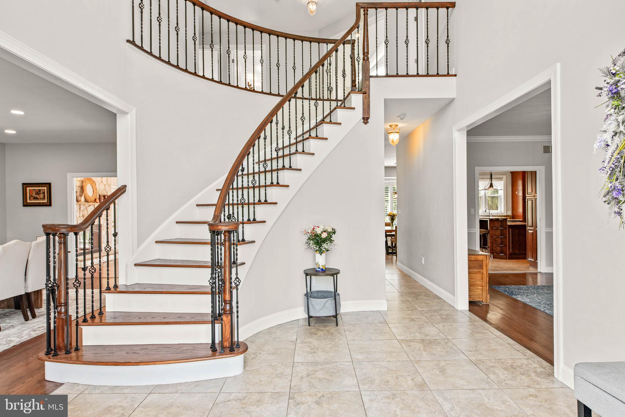 CREEKSIDE AT BLUE BELL - Residential