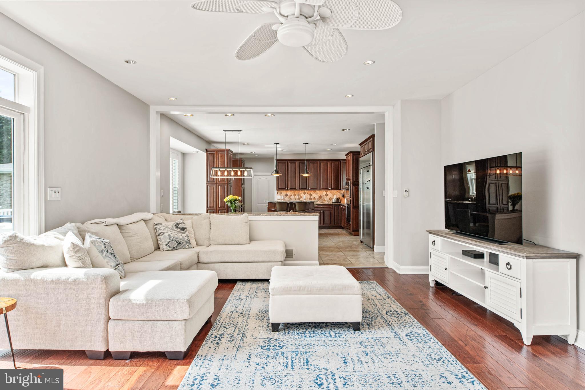 CREEKSIDE AT BLUE BELL - Residential