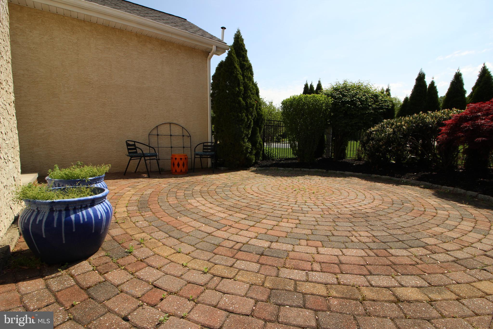 CREEKSIDE AT BLUE BELL - Residential