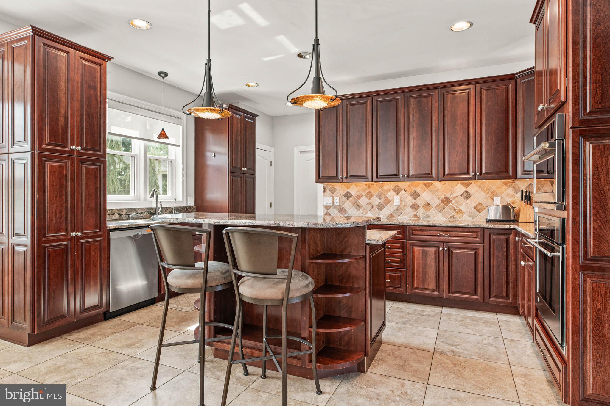 CREEKSIDE AT BLUE BELL - Residential