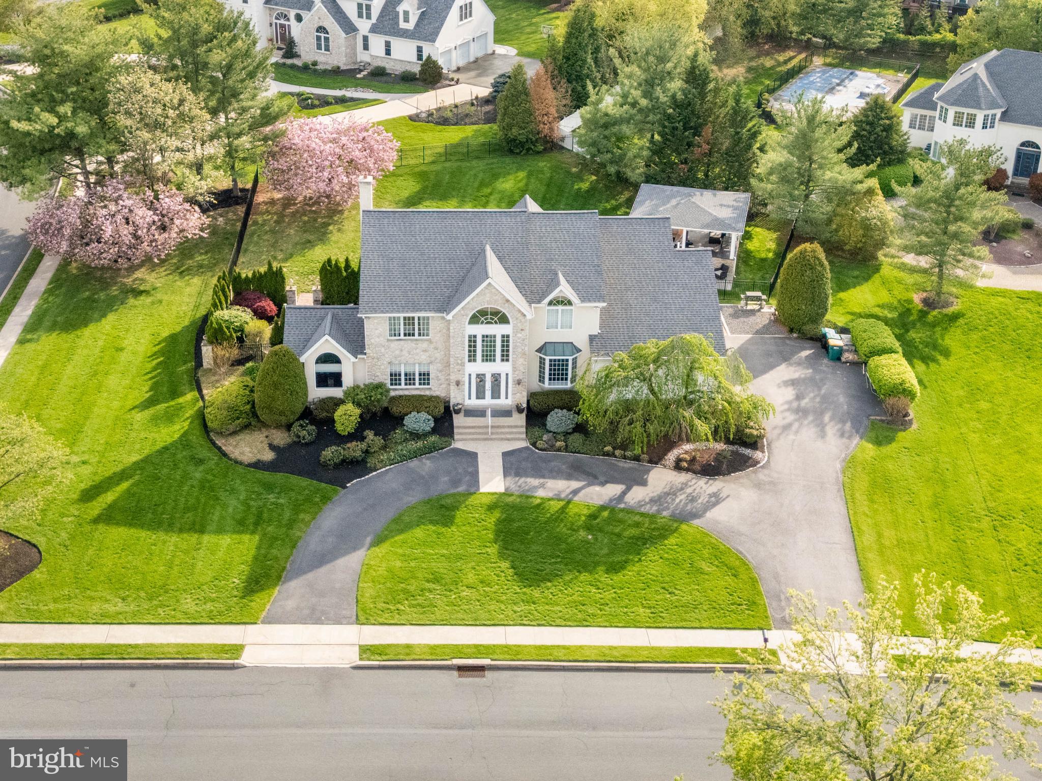 CREEKSIDE AT BLUE BELL - Residential