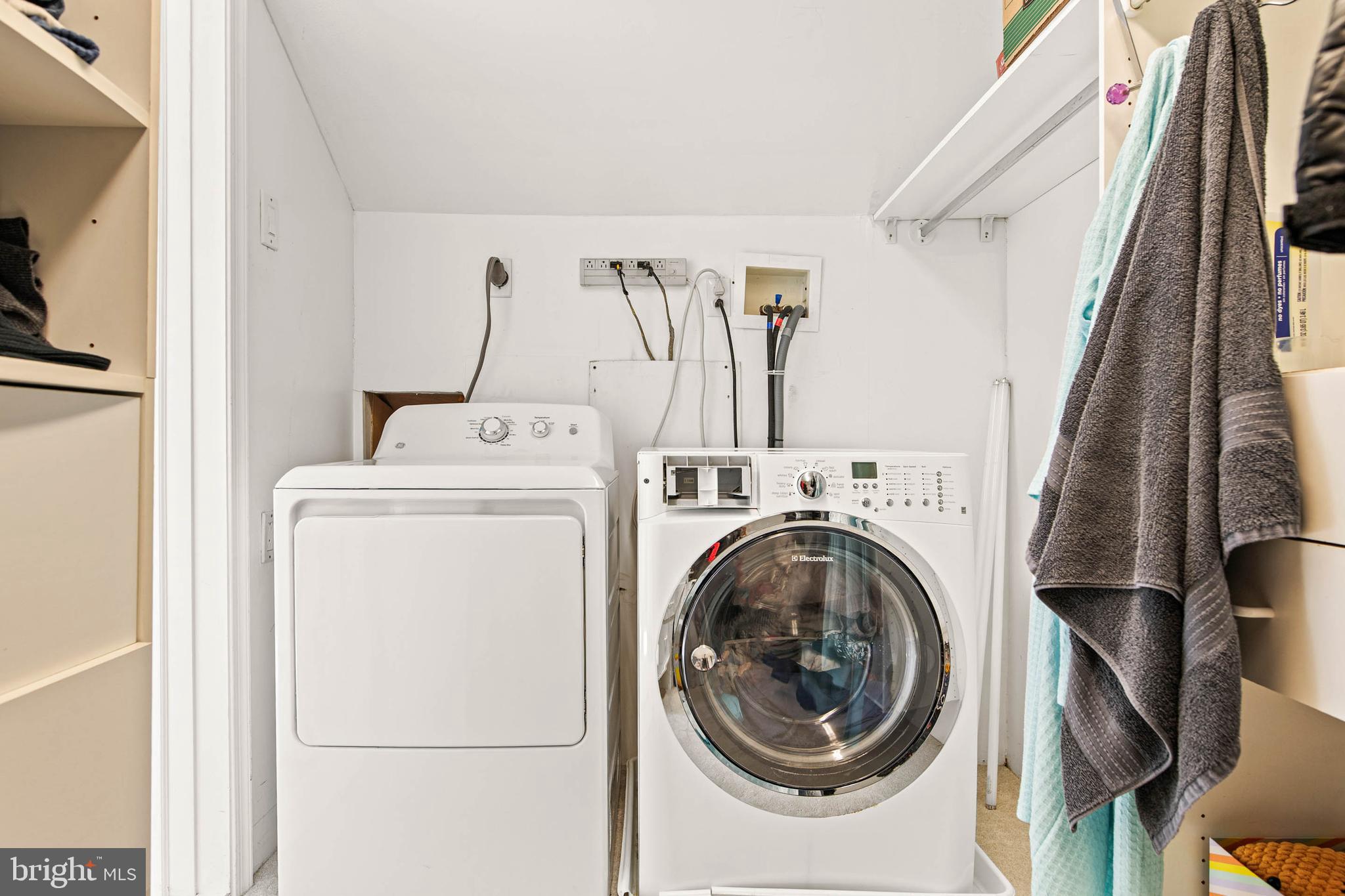 CREEKSIDE AT BLUE BELL - Residential