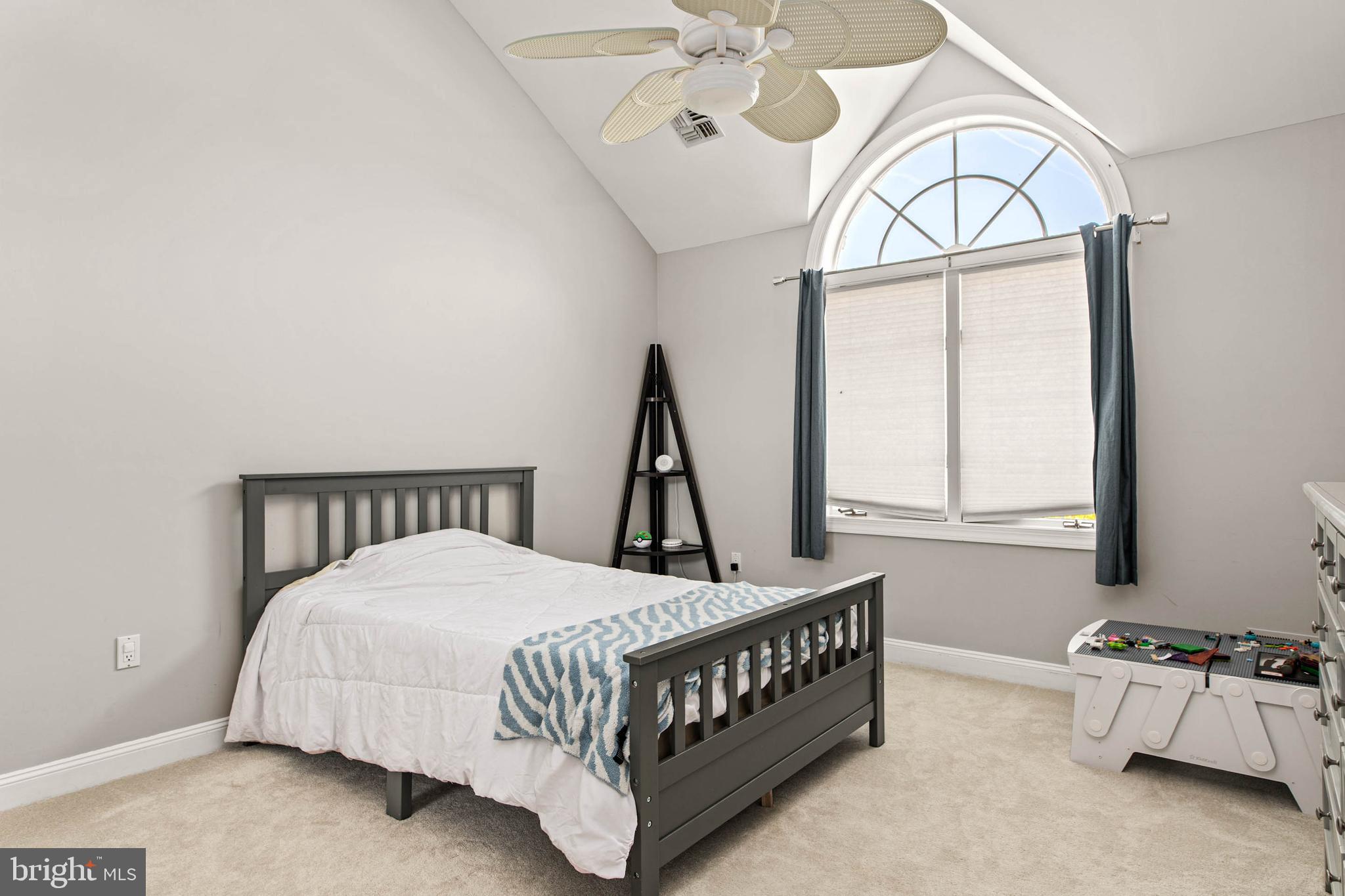 CREEKSIDE AT BLUE BELL - Residential