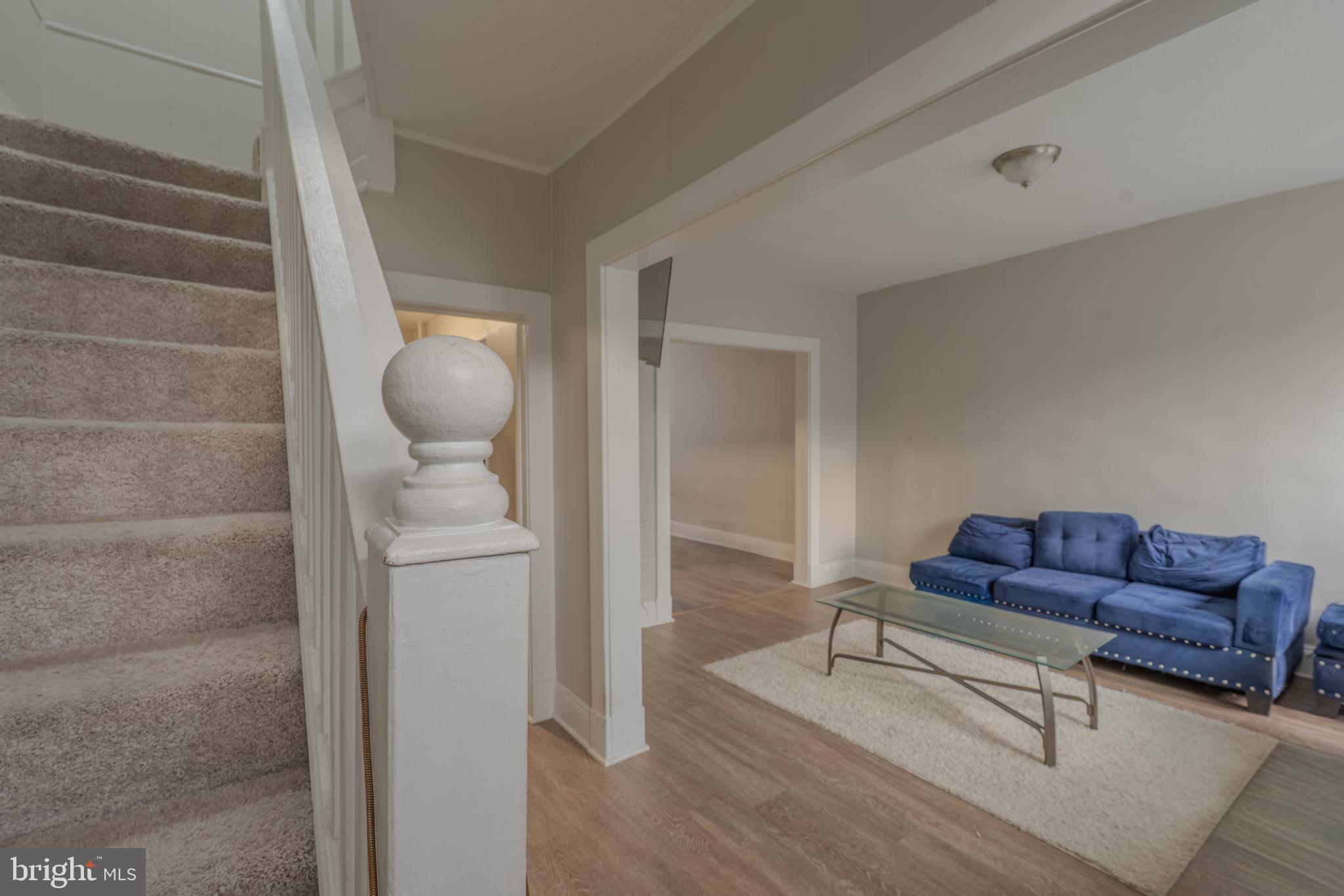 4909 LITCHFIELD AVENUE