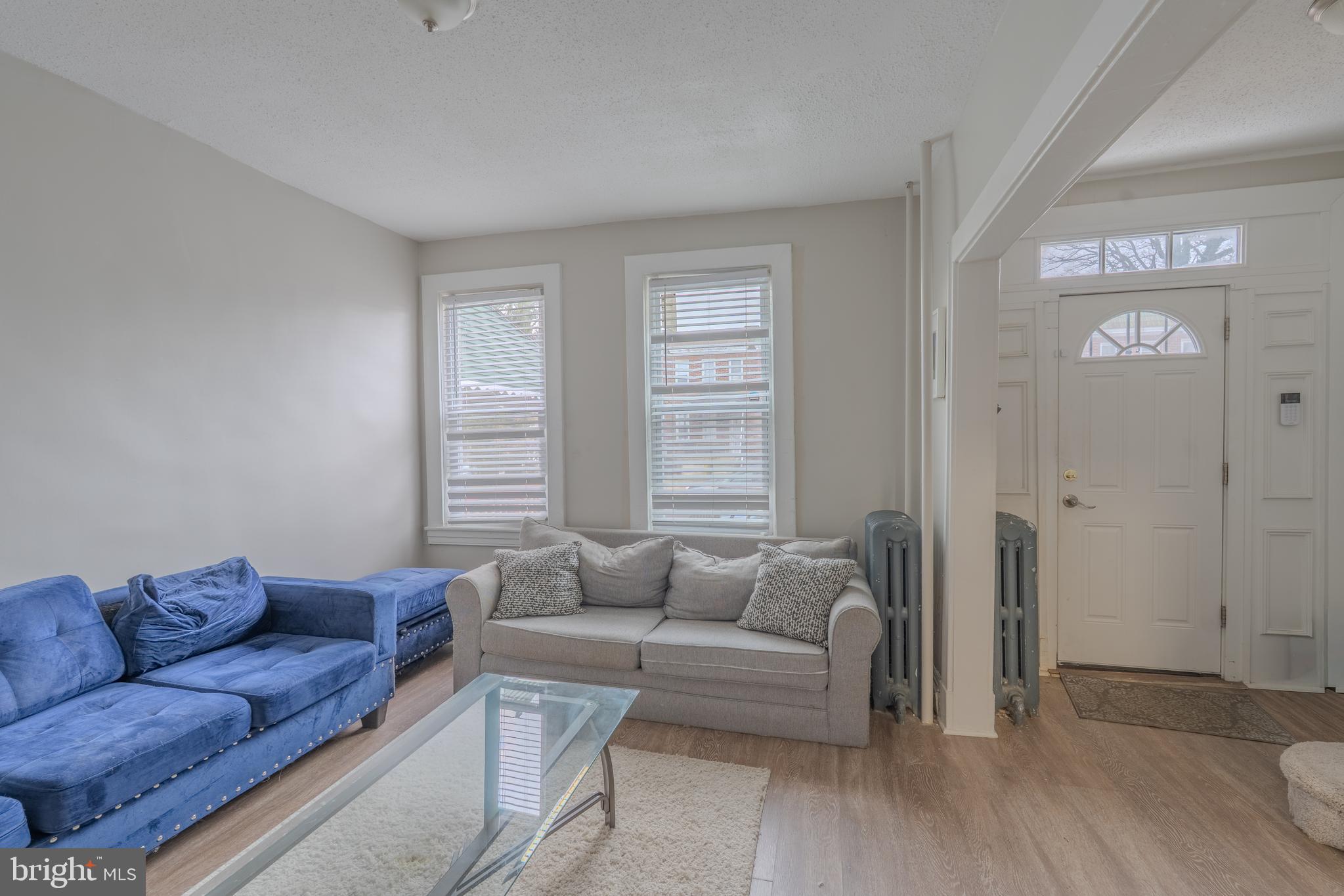 4909 LITCHFIELD AVENUE