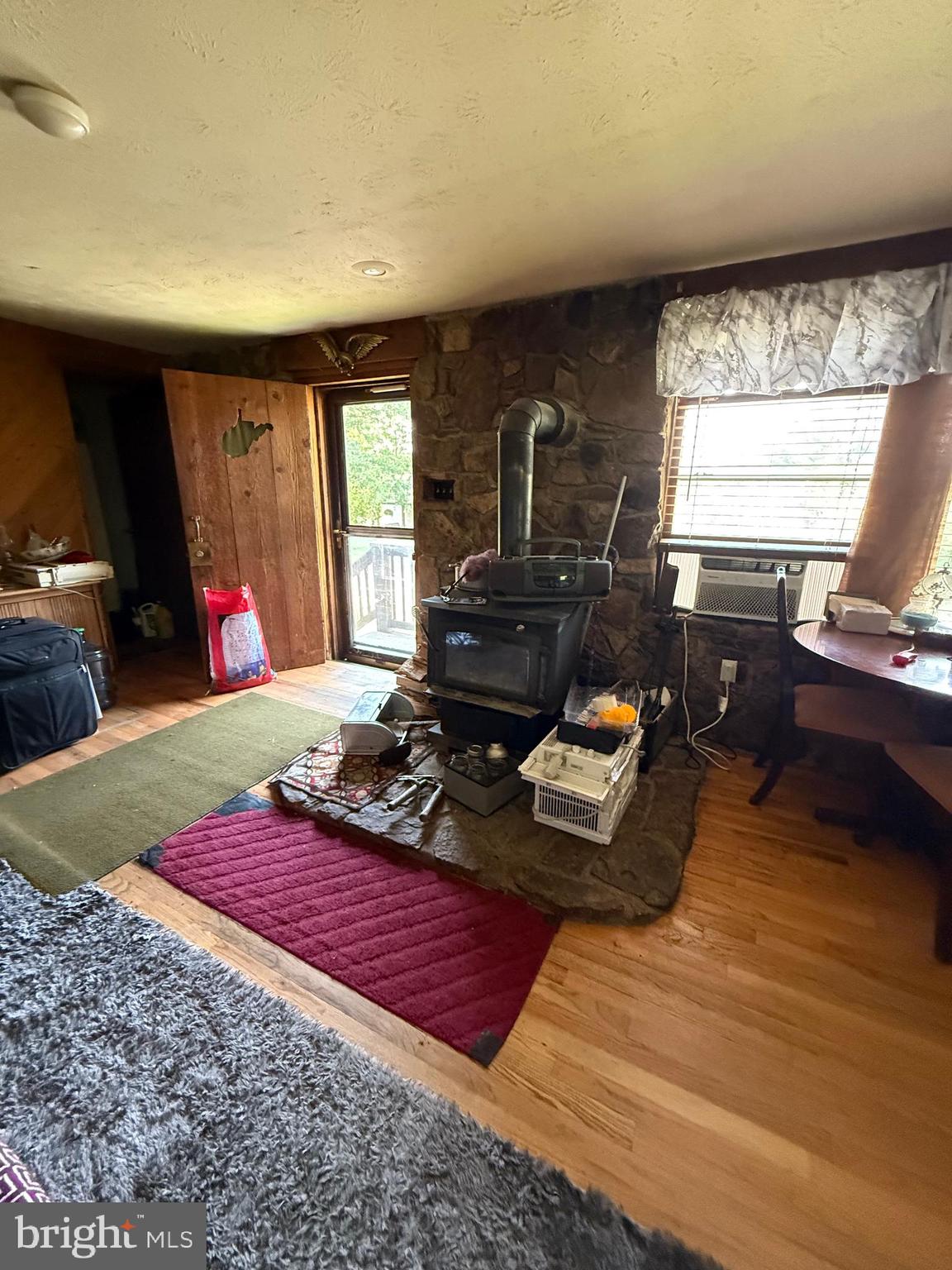 HIGHVIEW - Residential