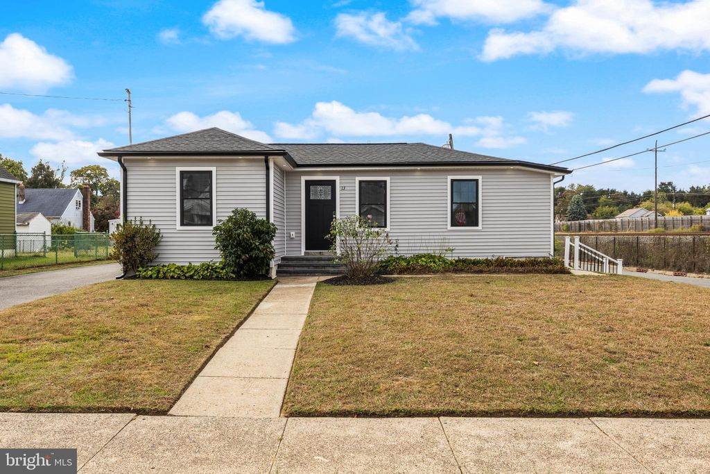 Photo of 13 Baird Avenue, BURLINGTON, NJ 08016 (MLS # NJBL2098020)