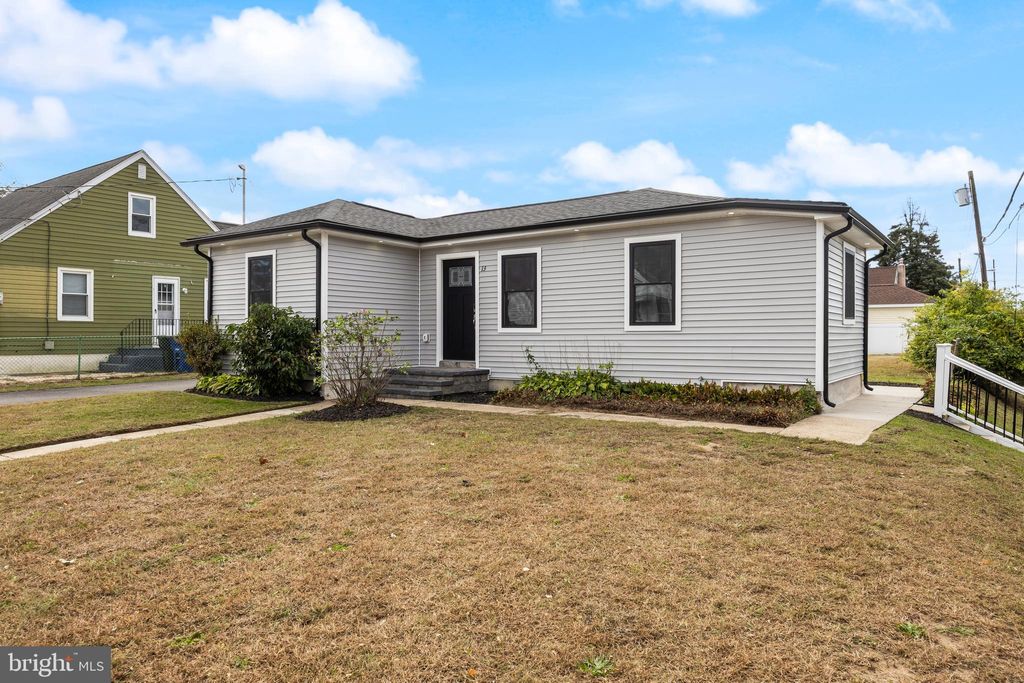 Photo of 13 Baird Avenue, BURLINGTON, NJ 08016 (MLS # NJBL2098020)