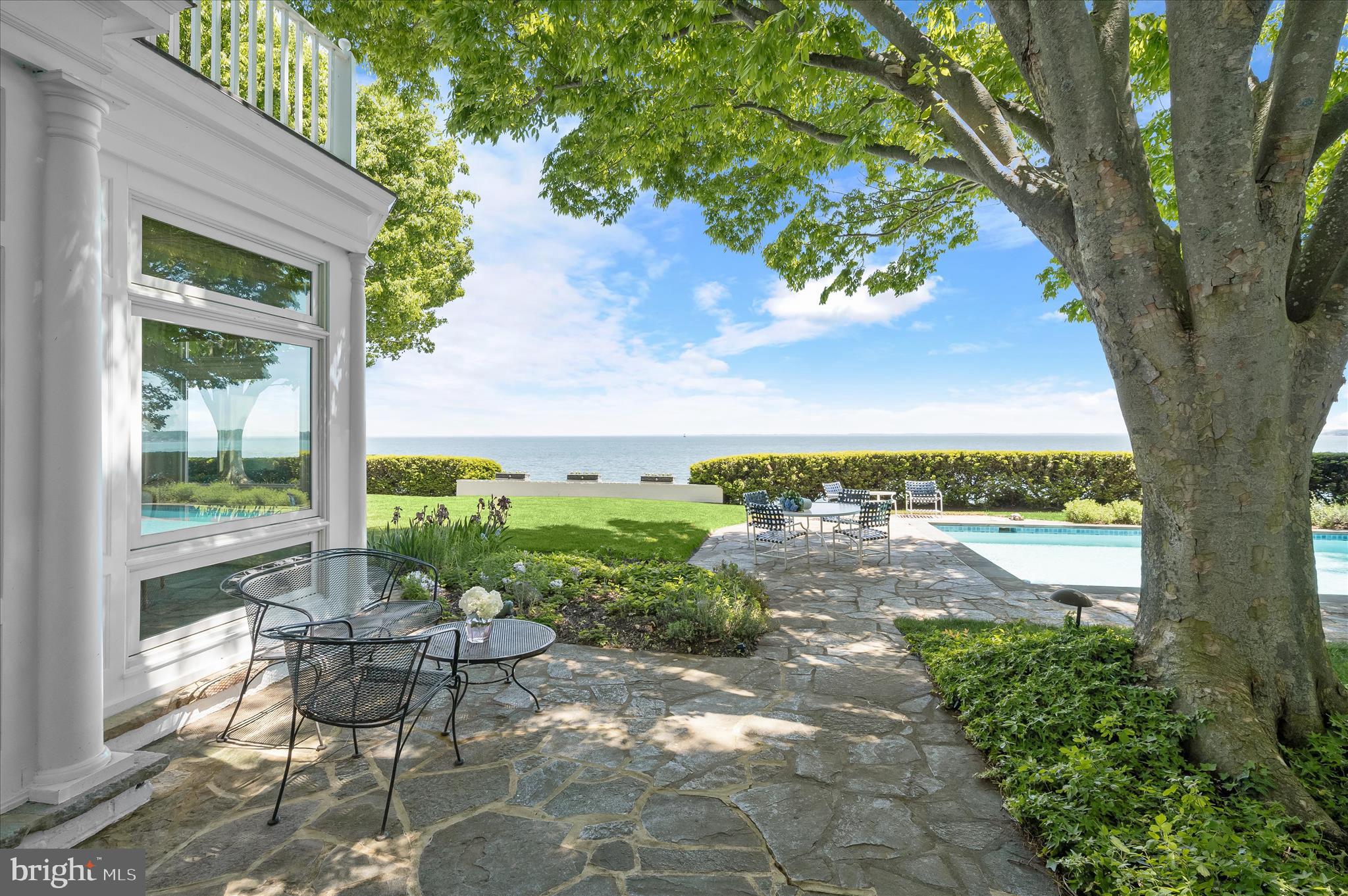 GIBSON ISLAND - Residential