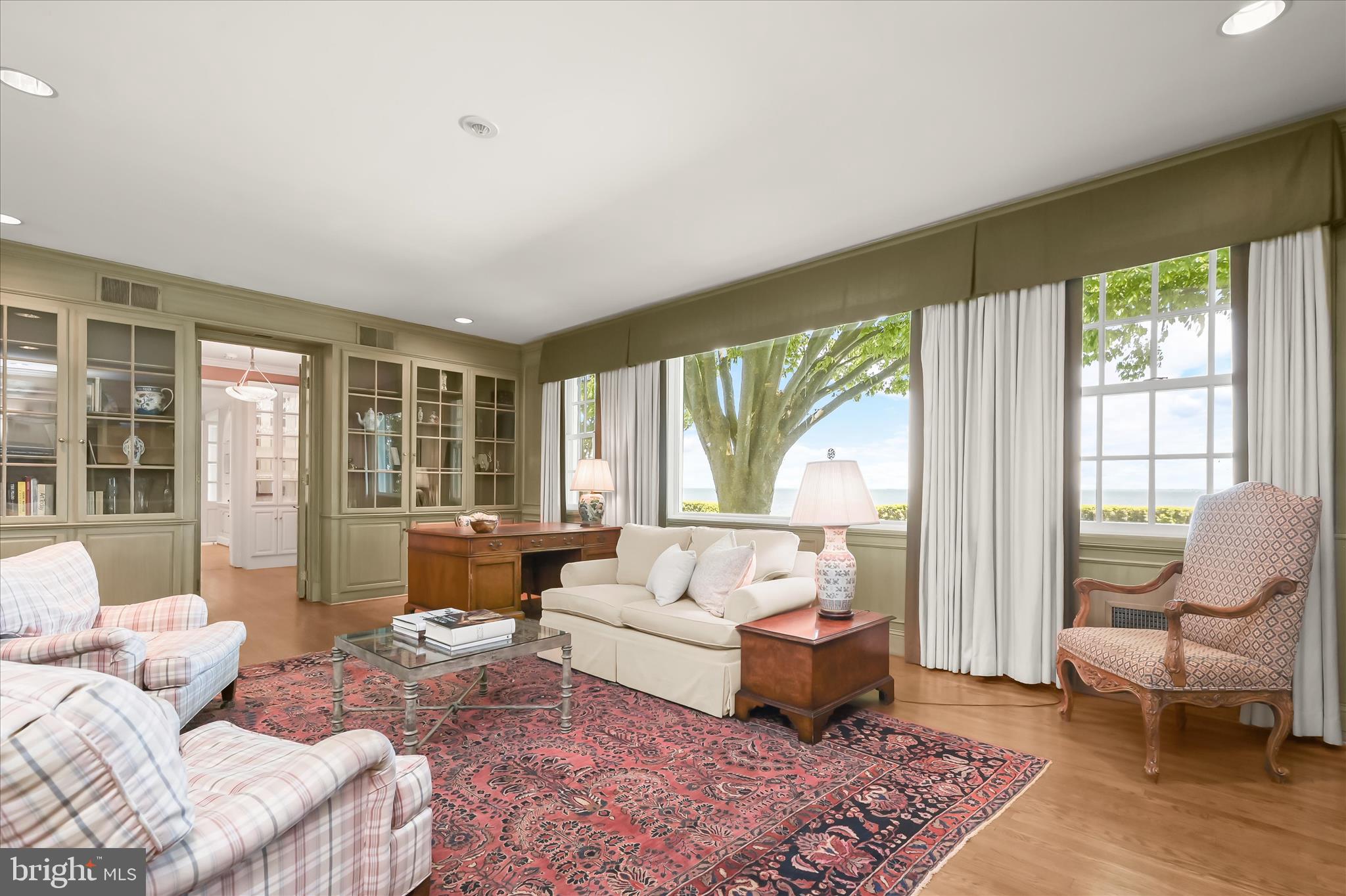 GIBSON ISLAND - Residential