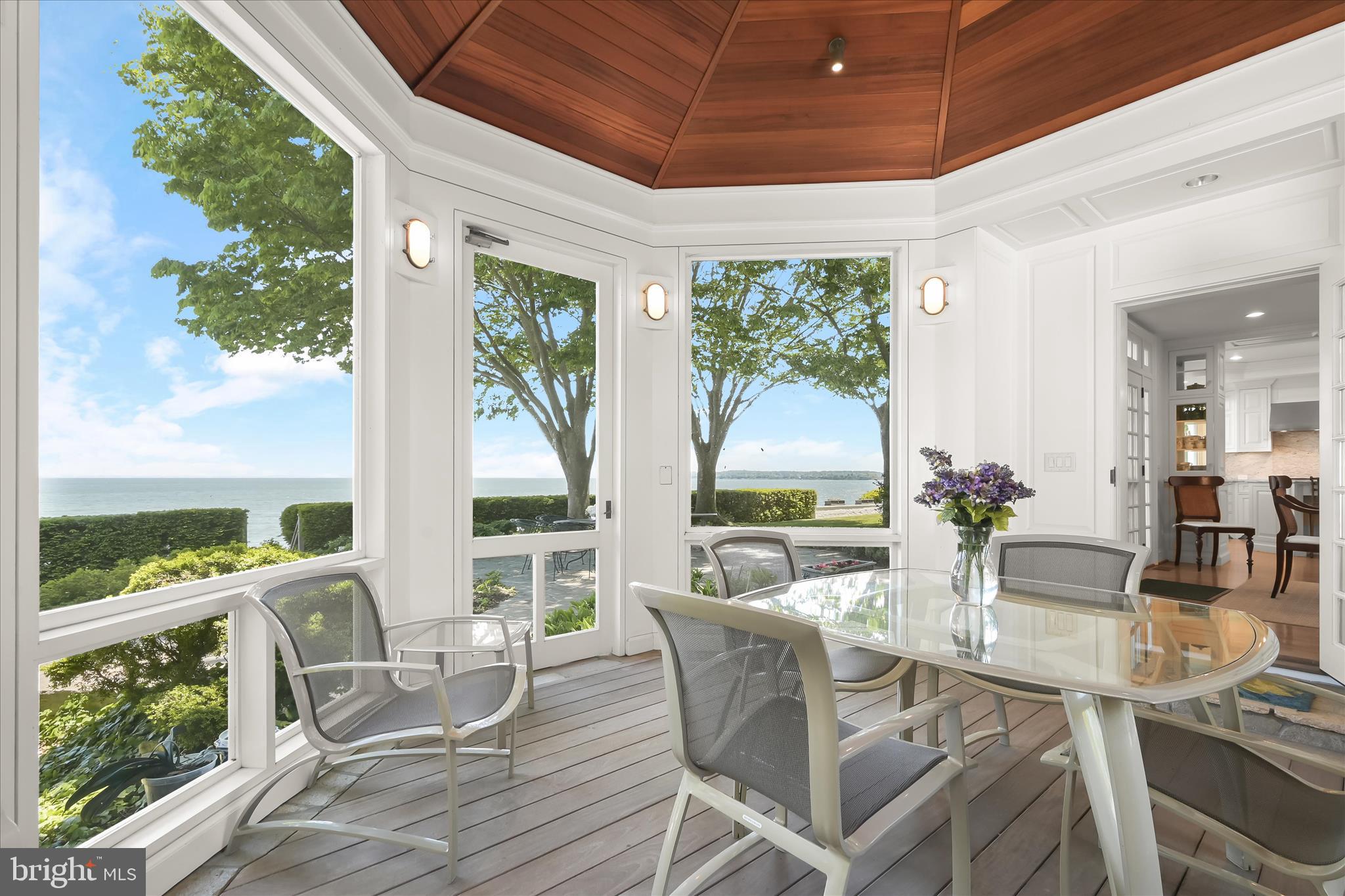 GIBSON ISLAND - Residential