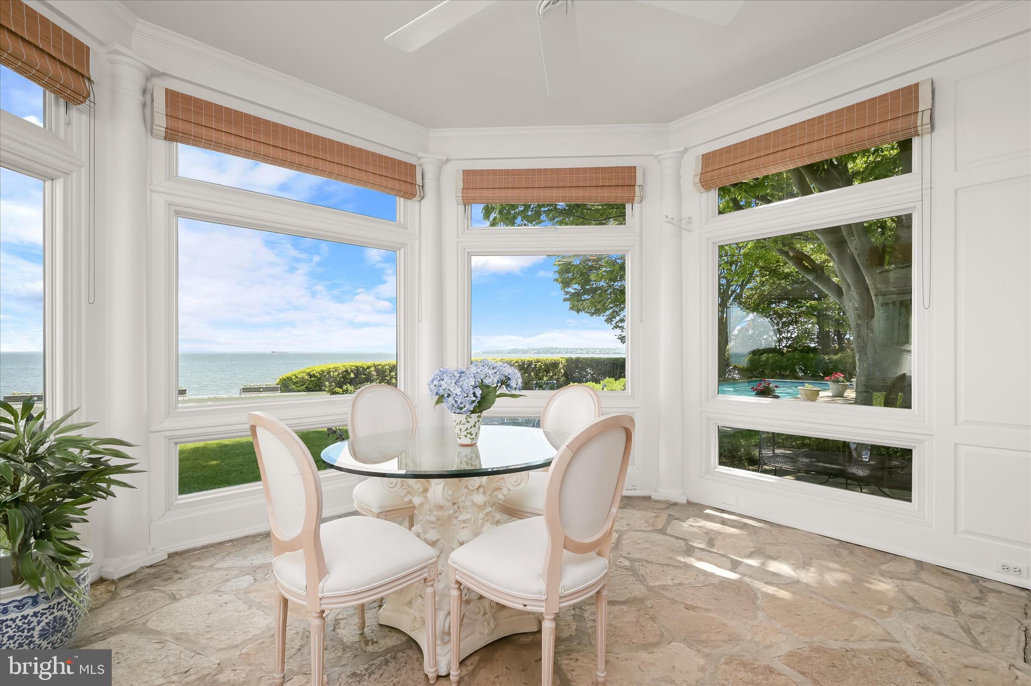 GIBSON ISLAND - Residential