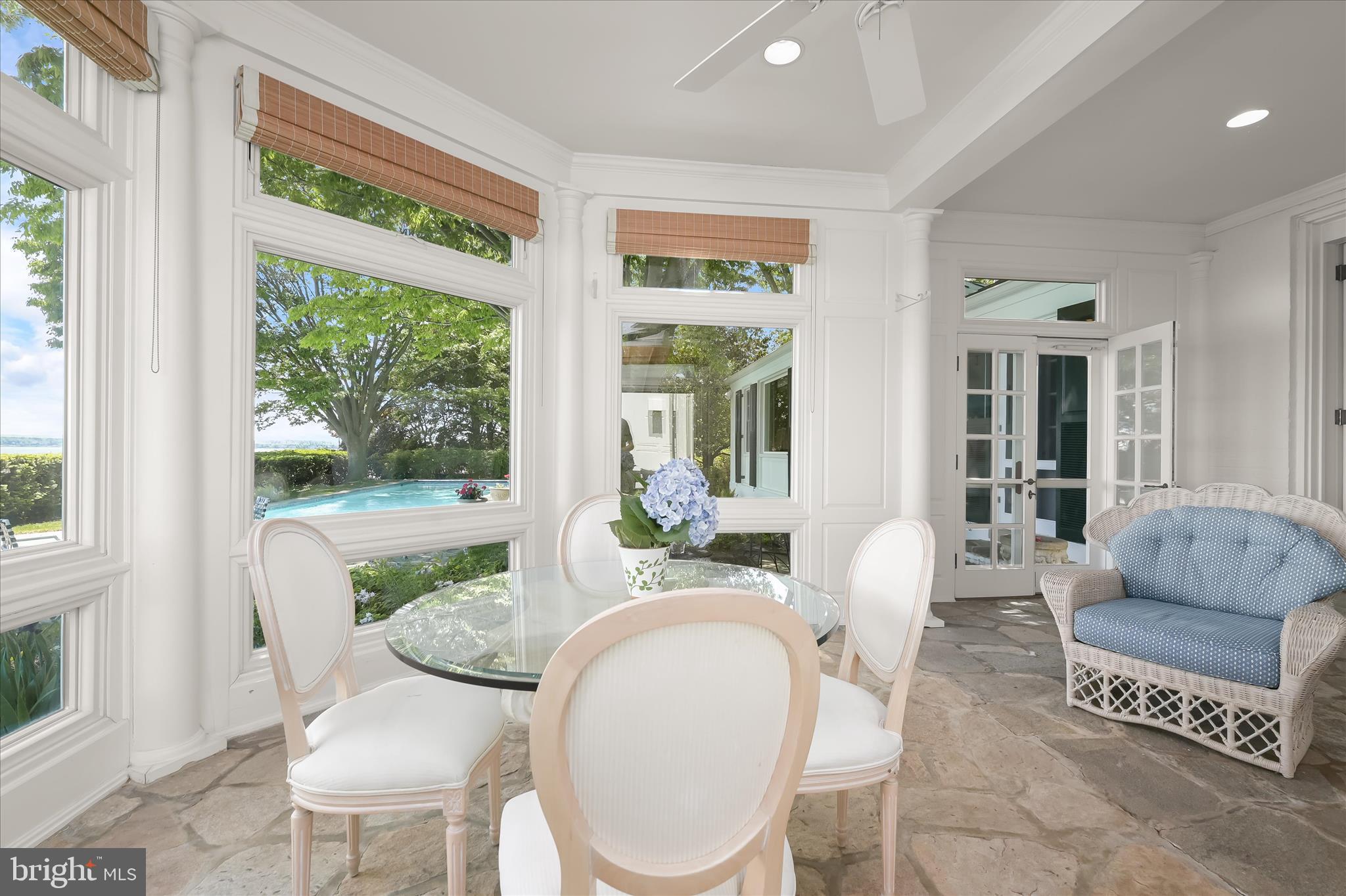 GIBSON ISLAND - Residential