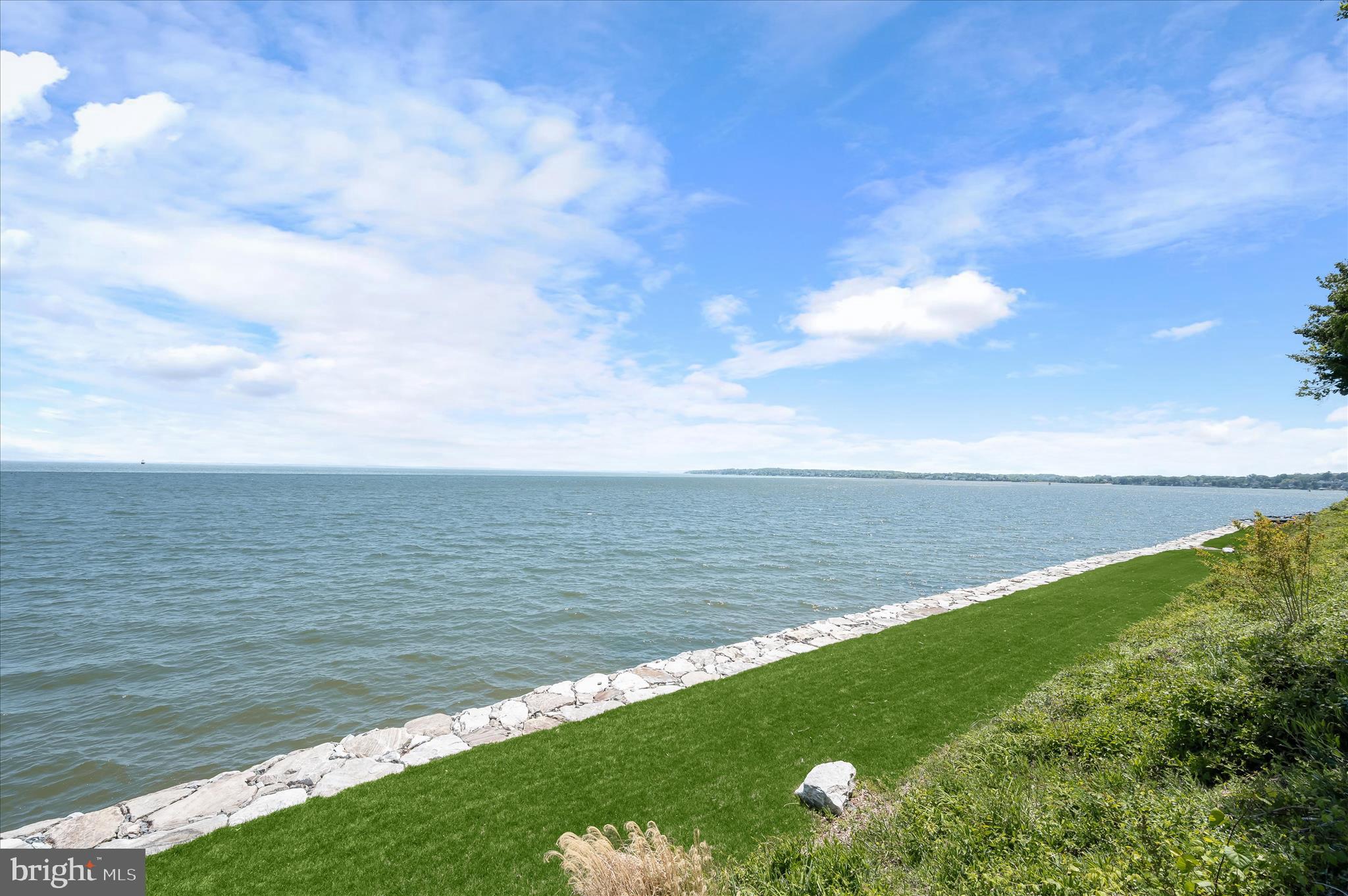 GIBSON ISLAND - Residential