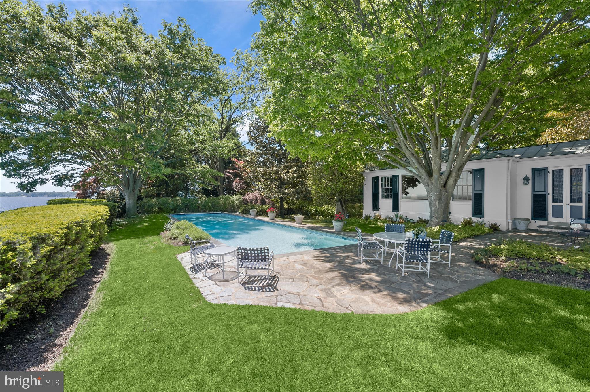 GIBSON ISLAND - Residential