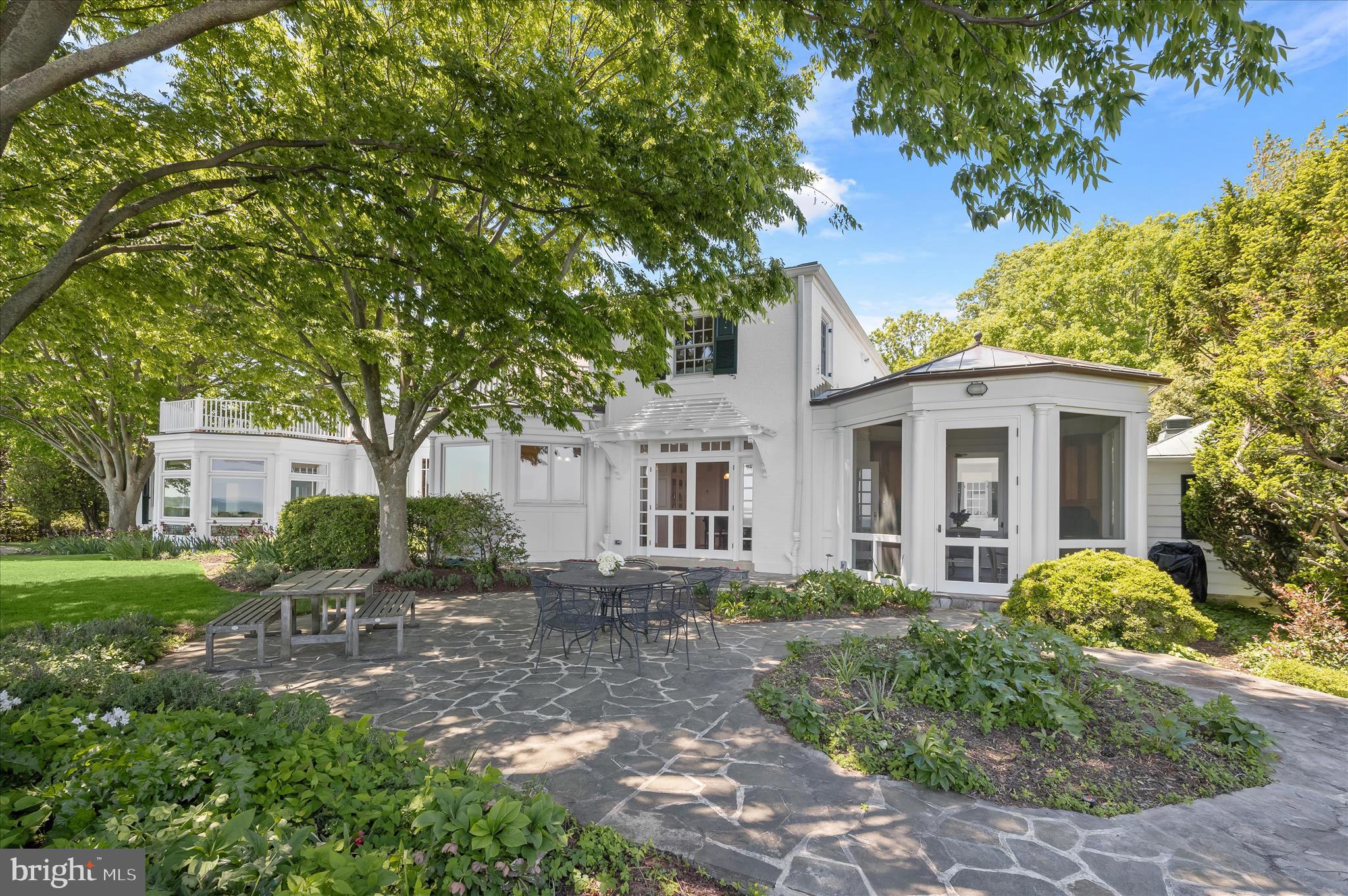 GIBSON ISLAND - Residential
