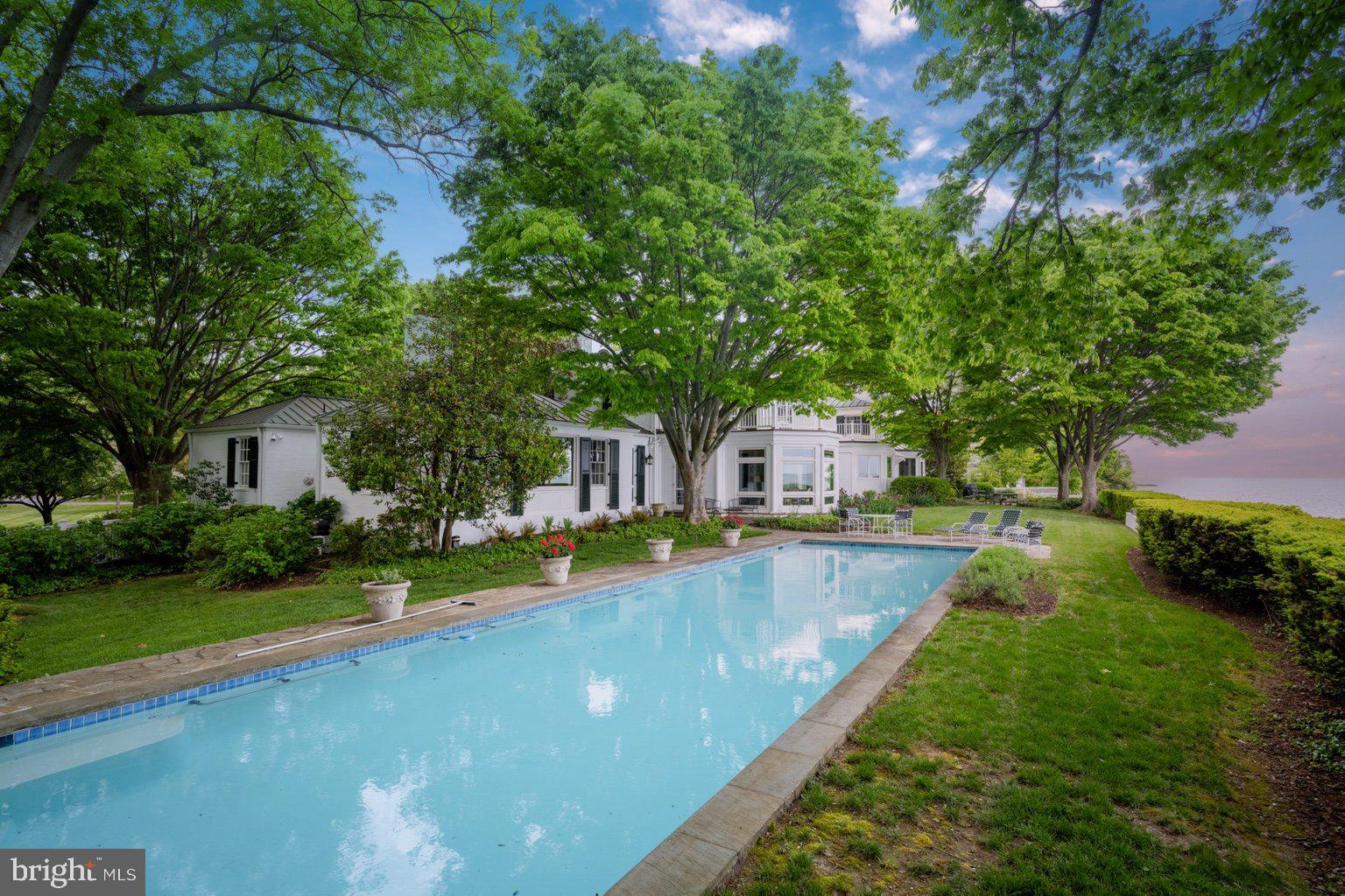 GIBSON ISLAND - Residential