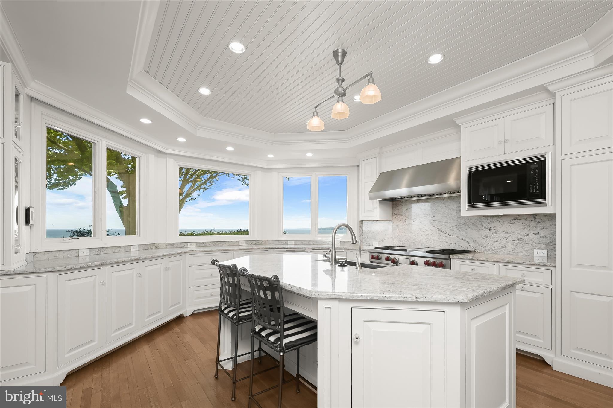 GIBSON ISLAND - Residential