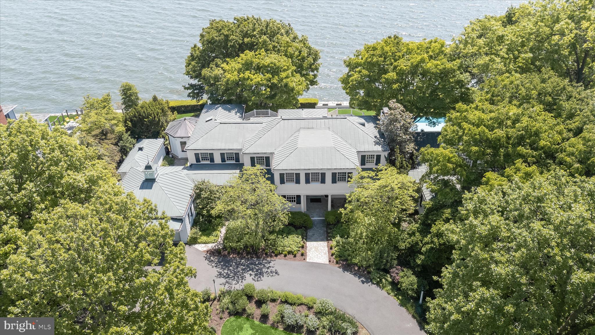 GIBSON ISLAND - Residential