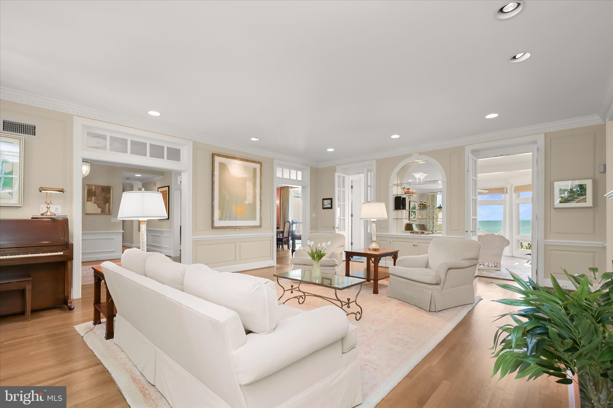 GIBSON ISLAND - Residential