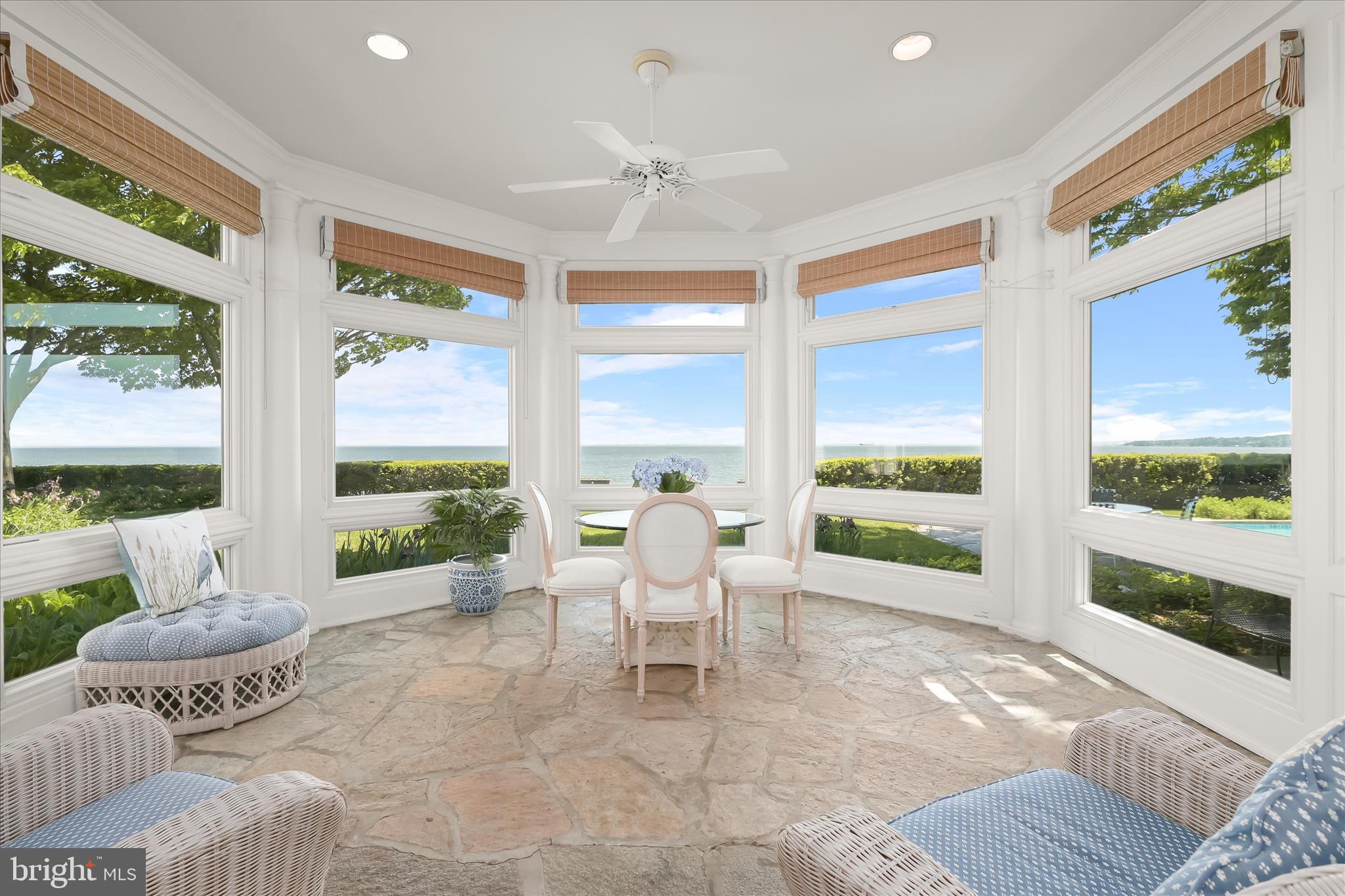 GIBSON ISLAND - Residential