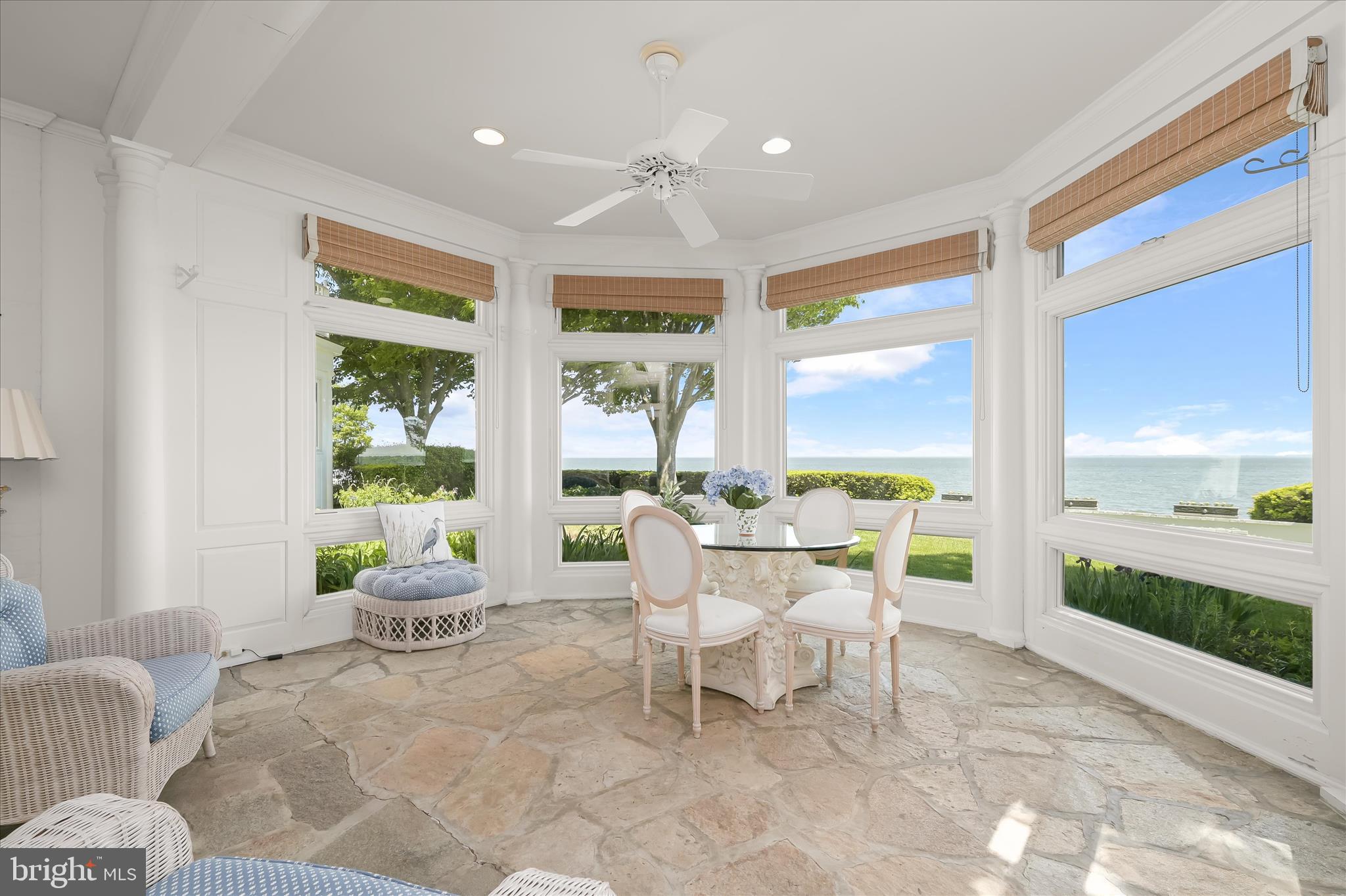 GIBSON ISLAND - Residential