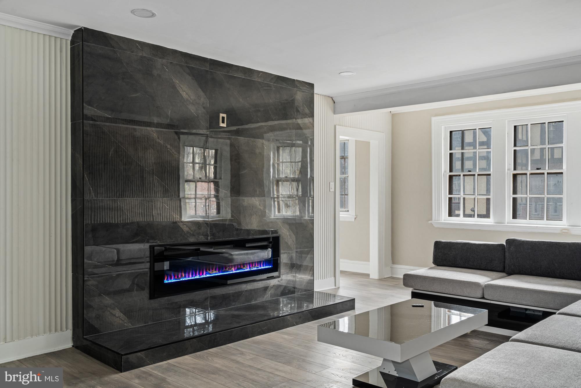 YORKLYNNE MANOR - Residential Lease