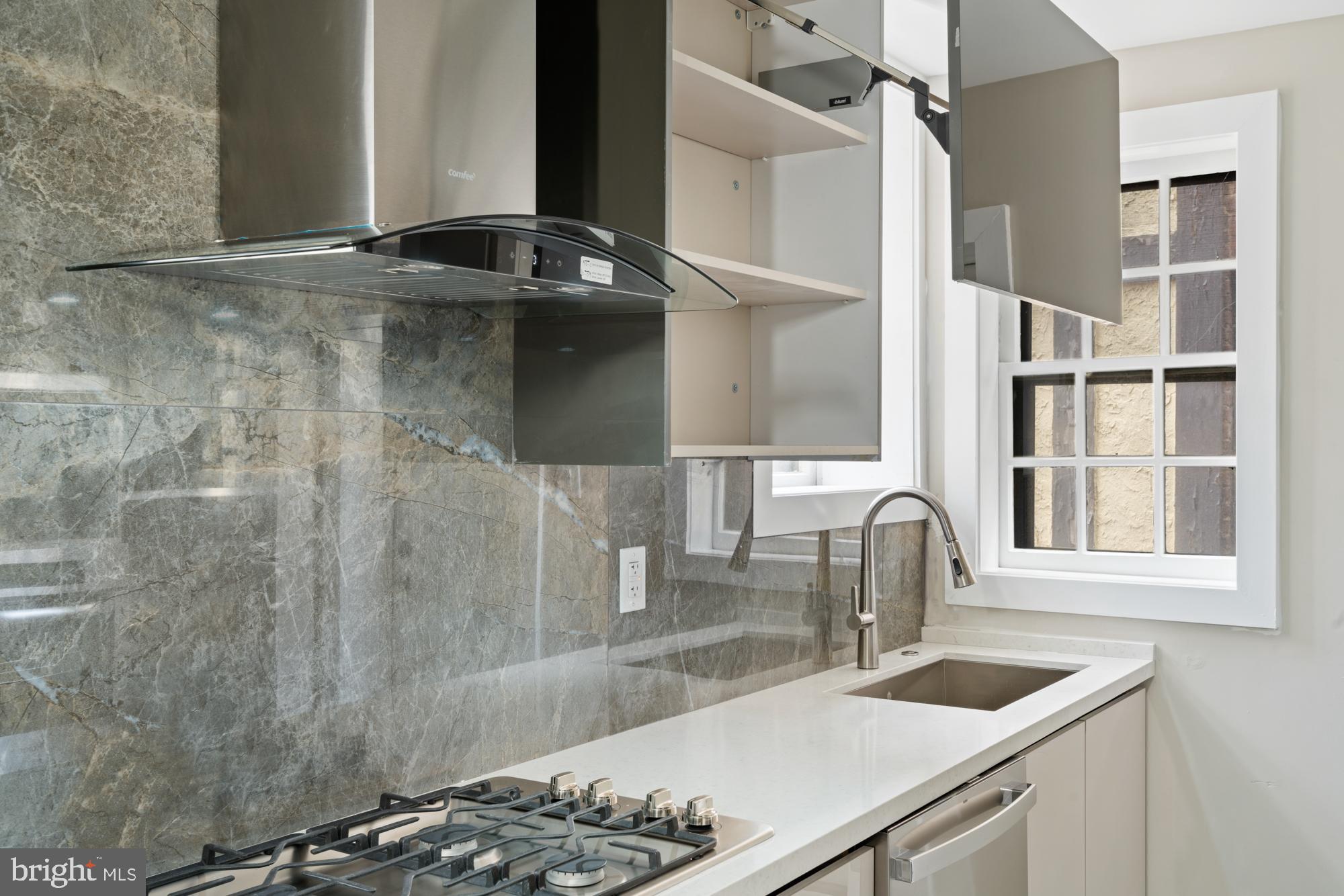 YORKLYNNE MANOR - Residential Lease