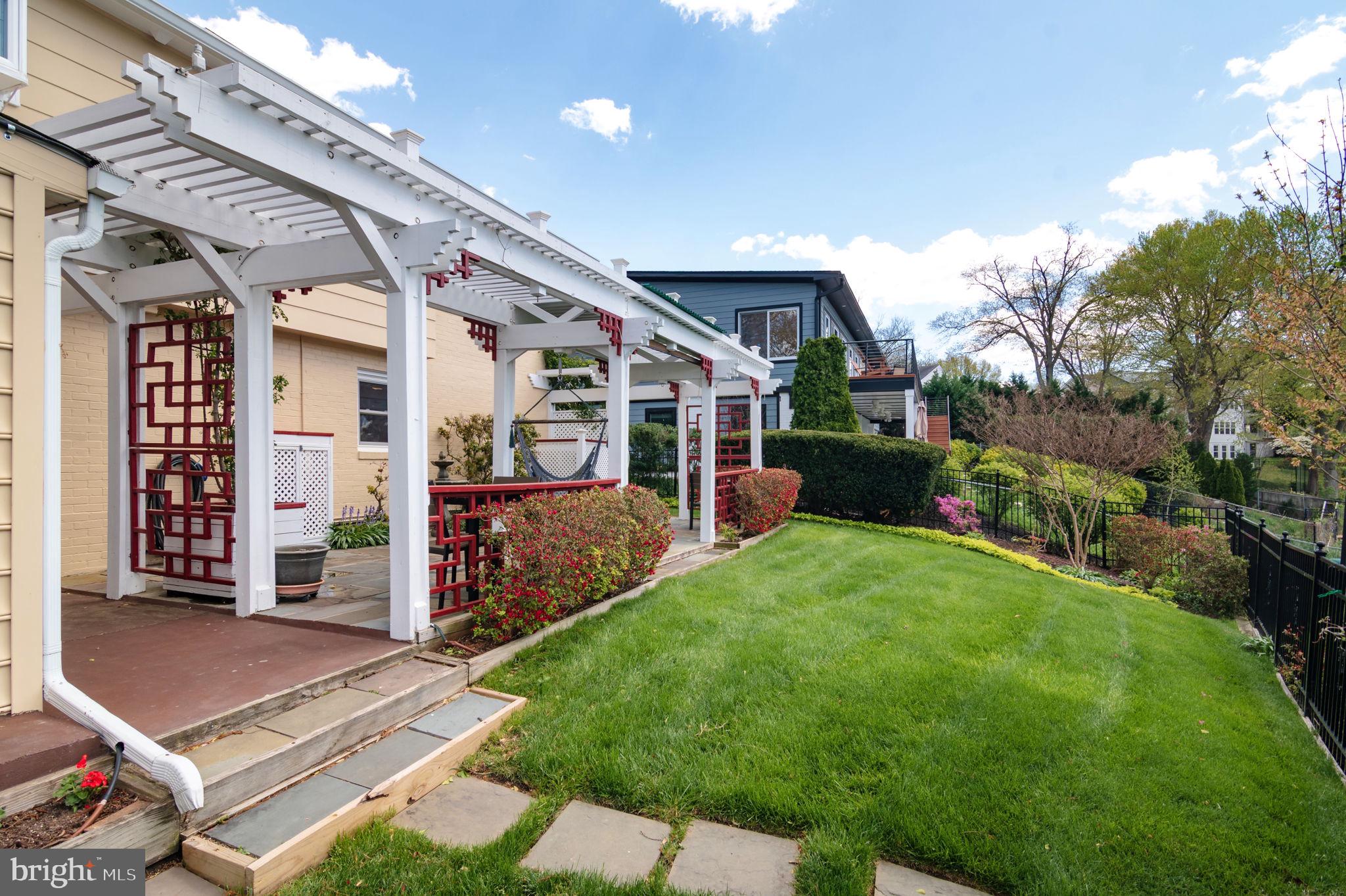 STRATFORD LANDING - Residential