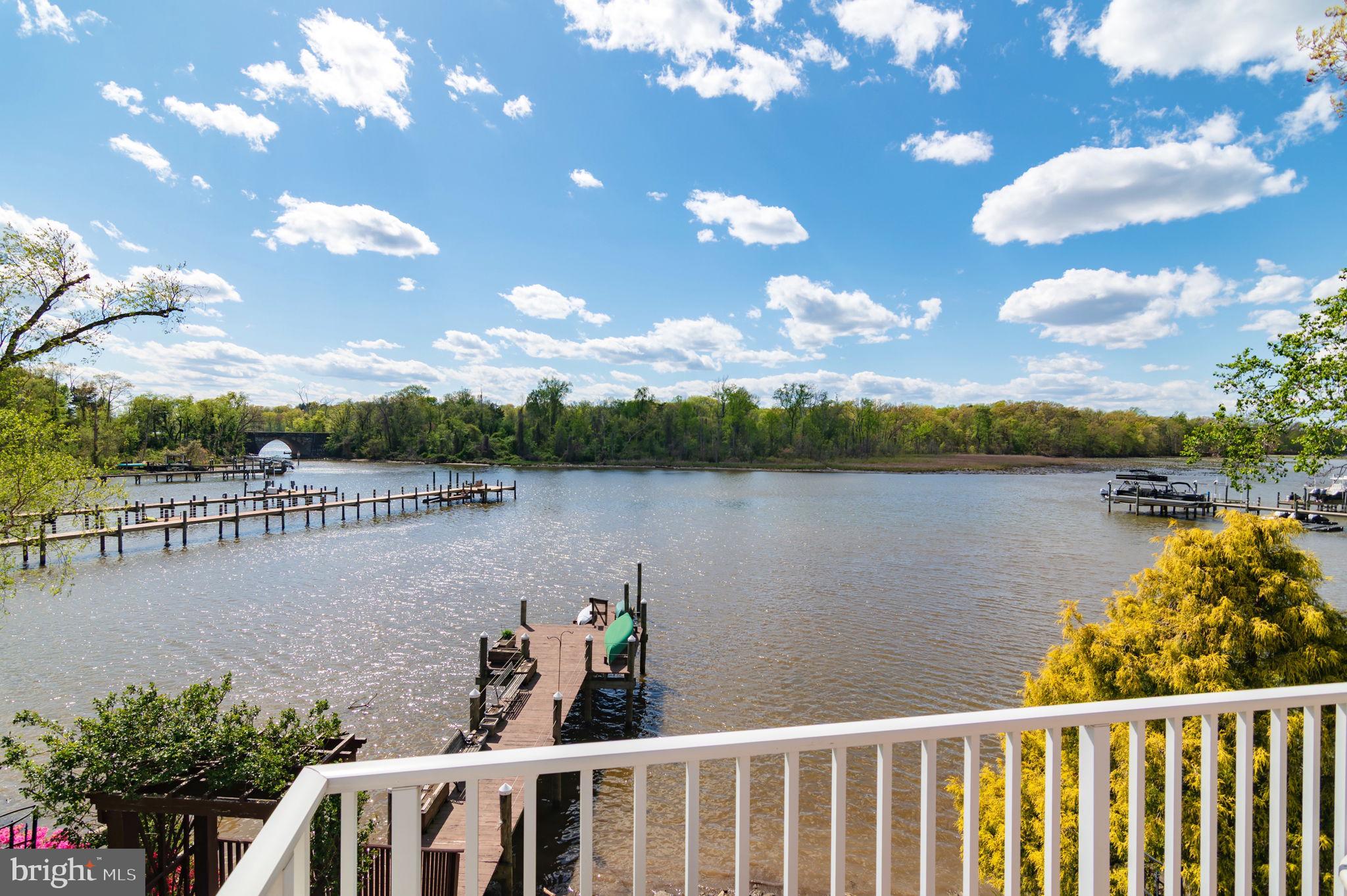 STRATFORD LANDING - Residential