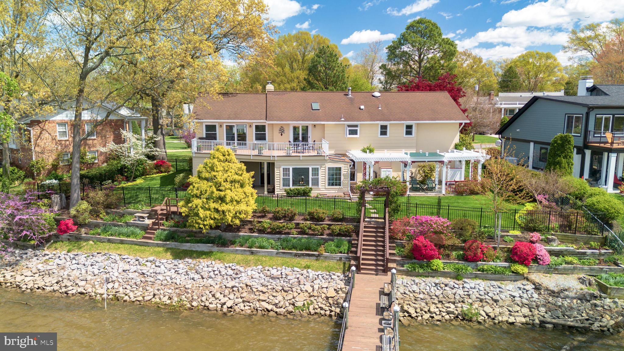 STRATFORD LANDING - Residential