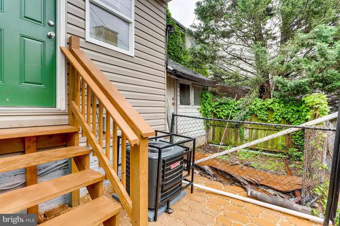 FELLS POINT HISTORIC DISTRICT - Residential Lease