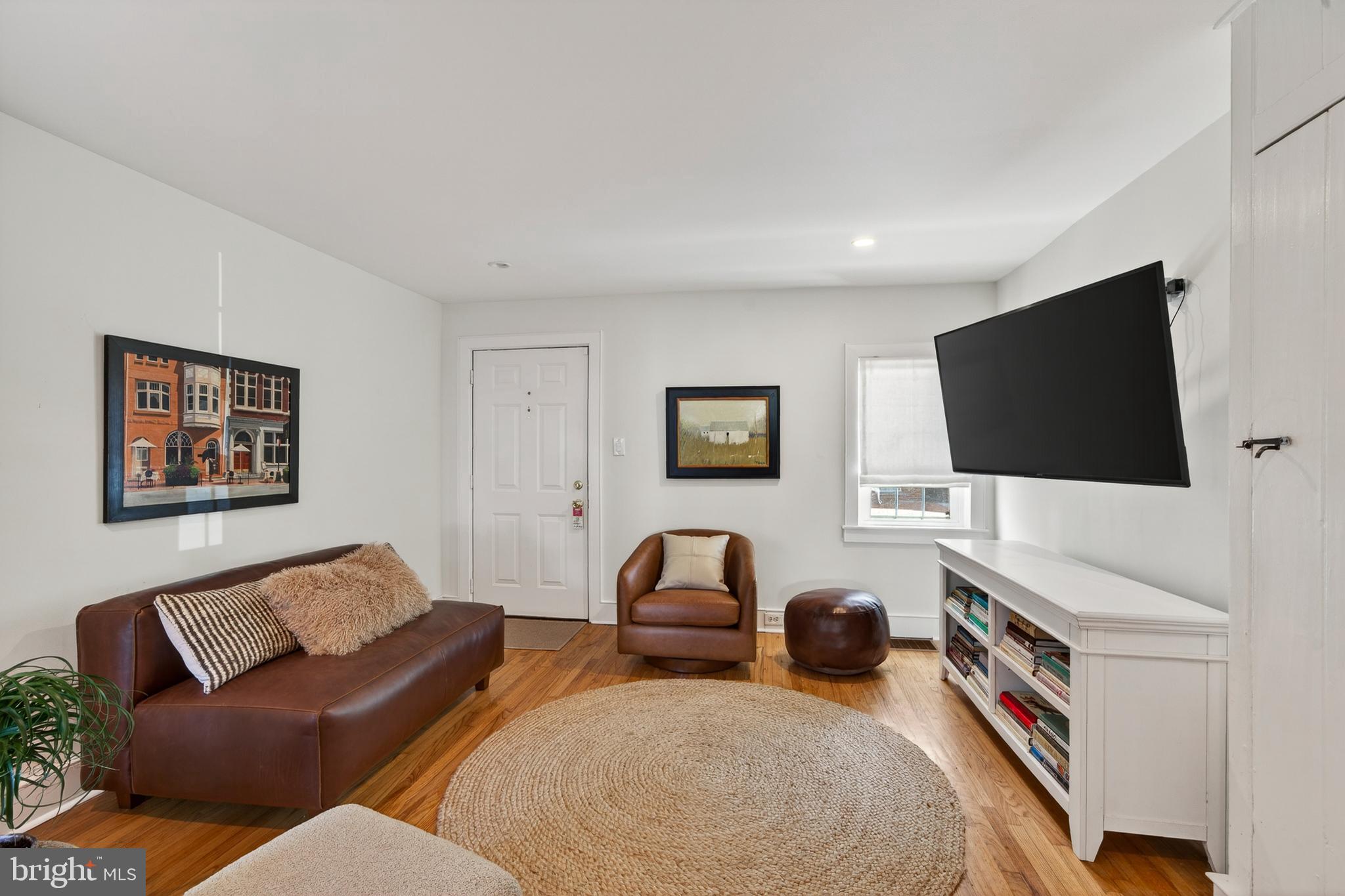 129 W UNION STREET