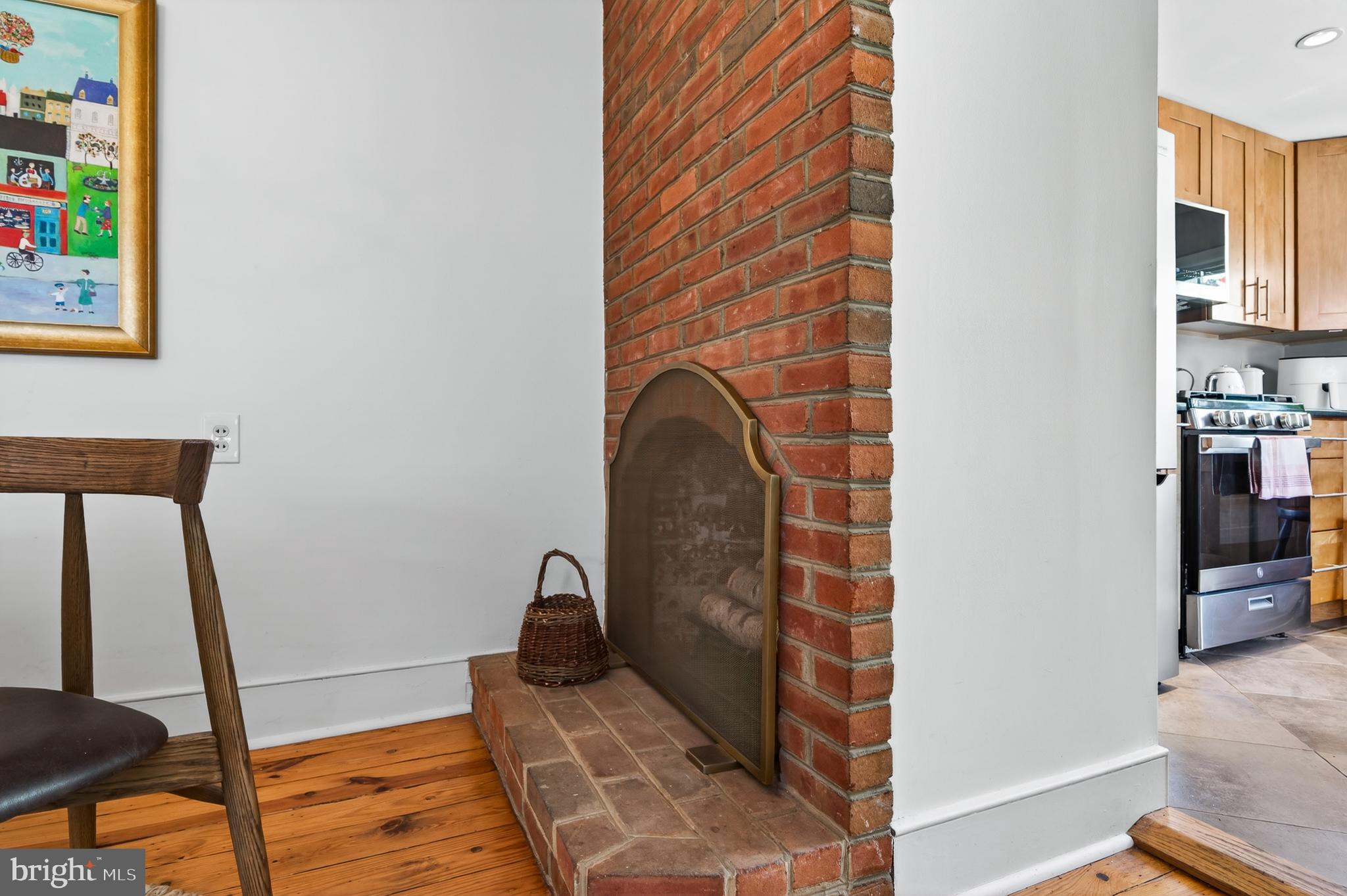 129 W UNION STREET