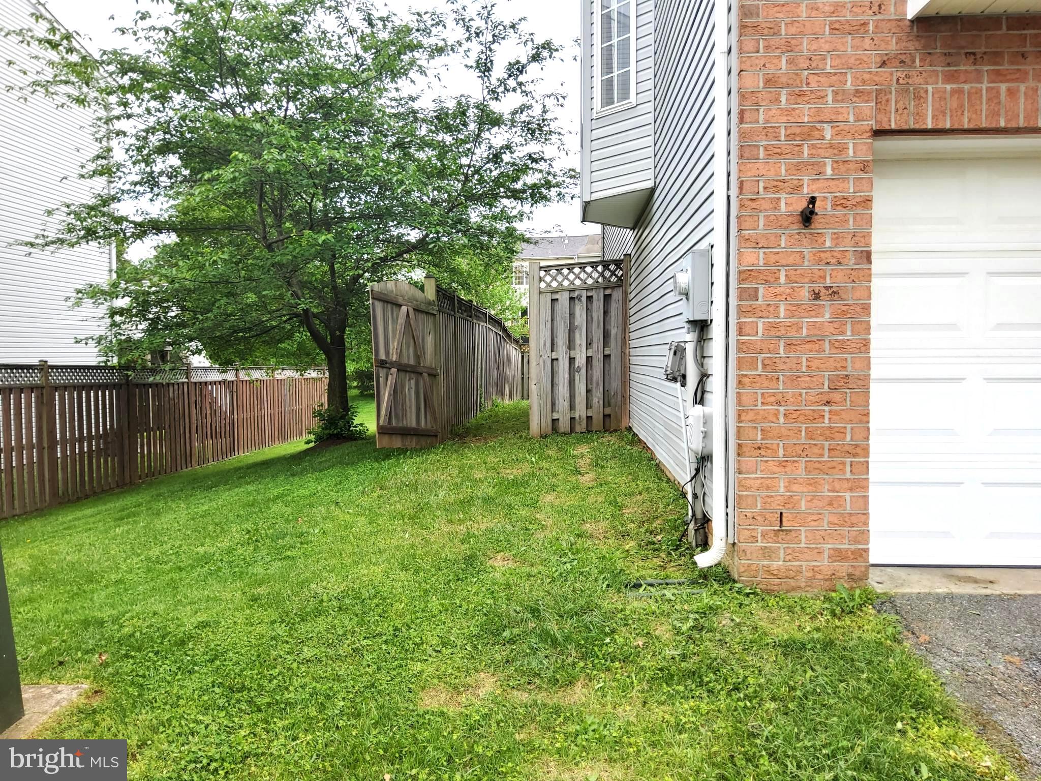 WHITTIER POND - Residential