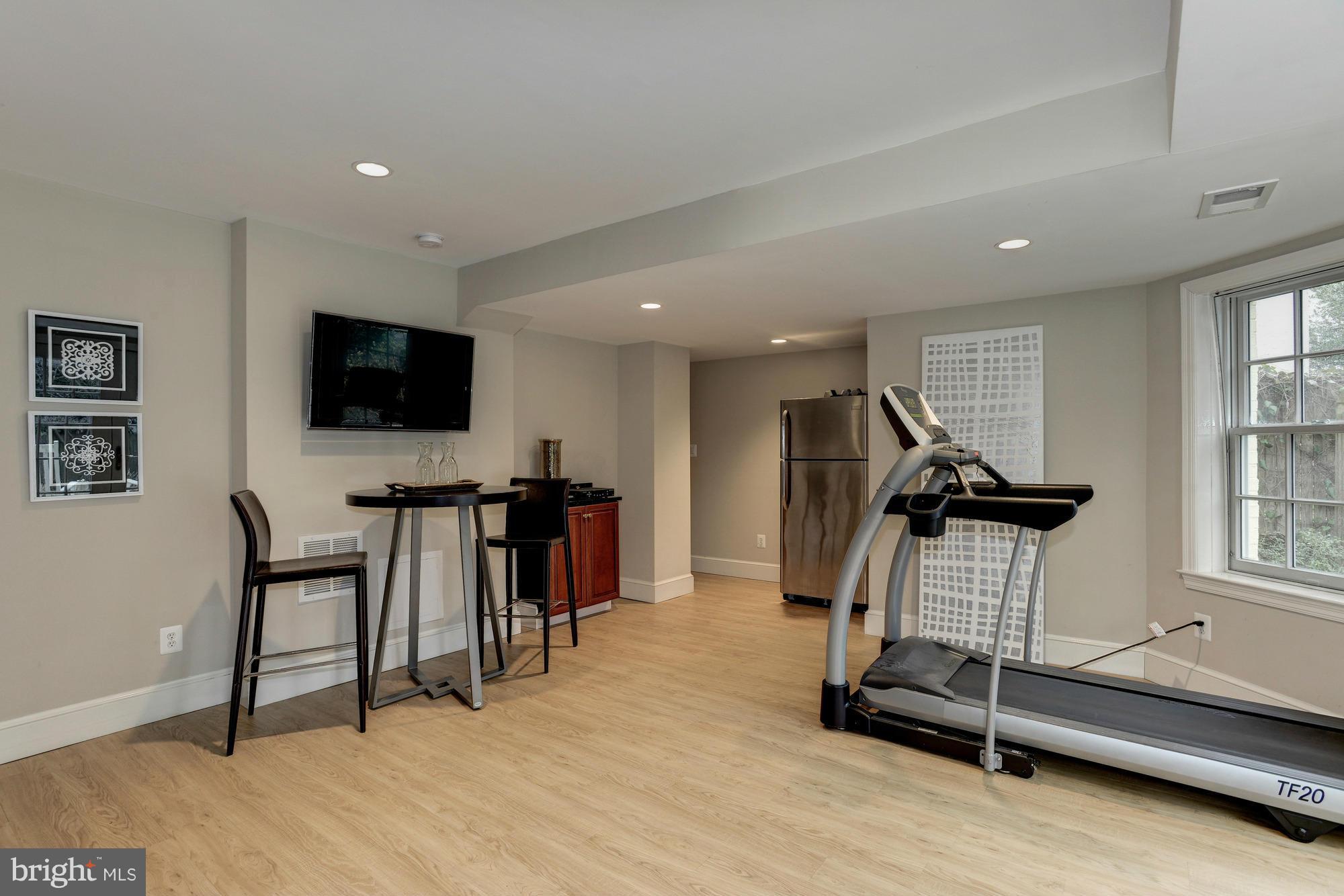 BERKLEY - Residential