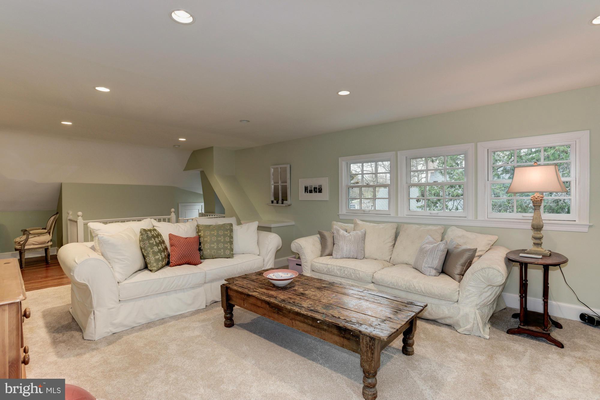 BERKLEY - Residential