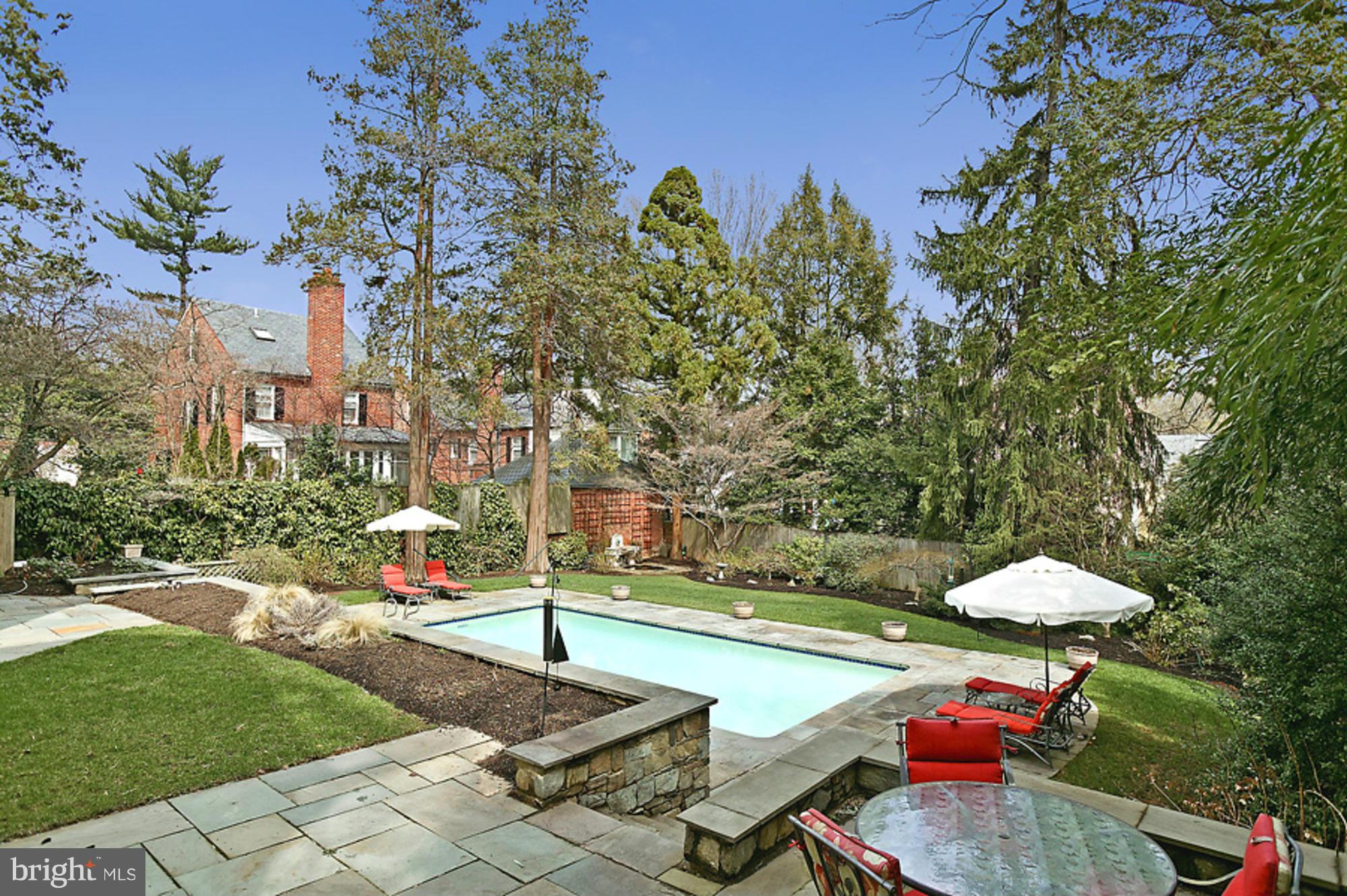 BERKLEY - Residential