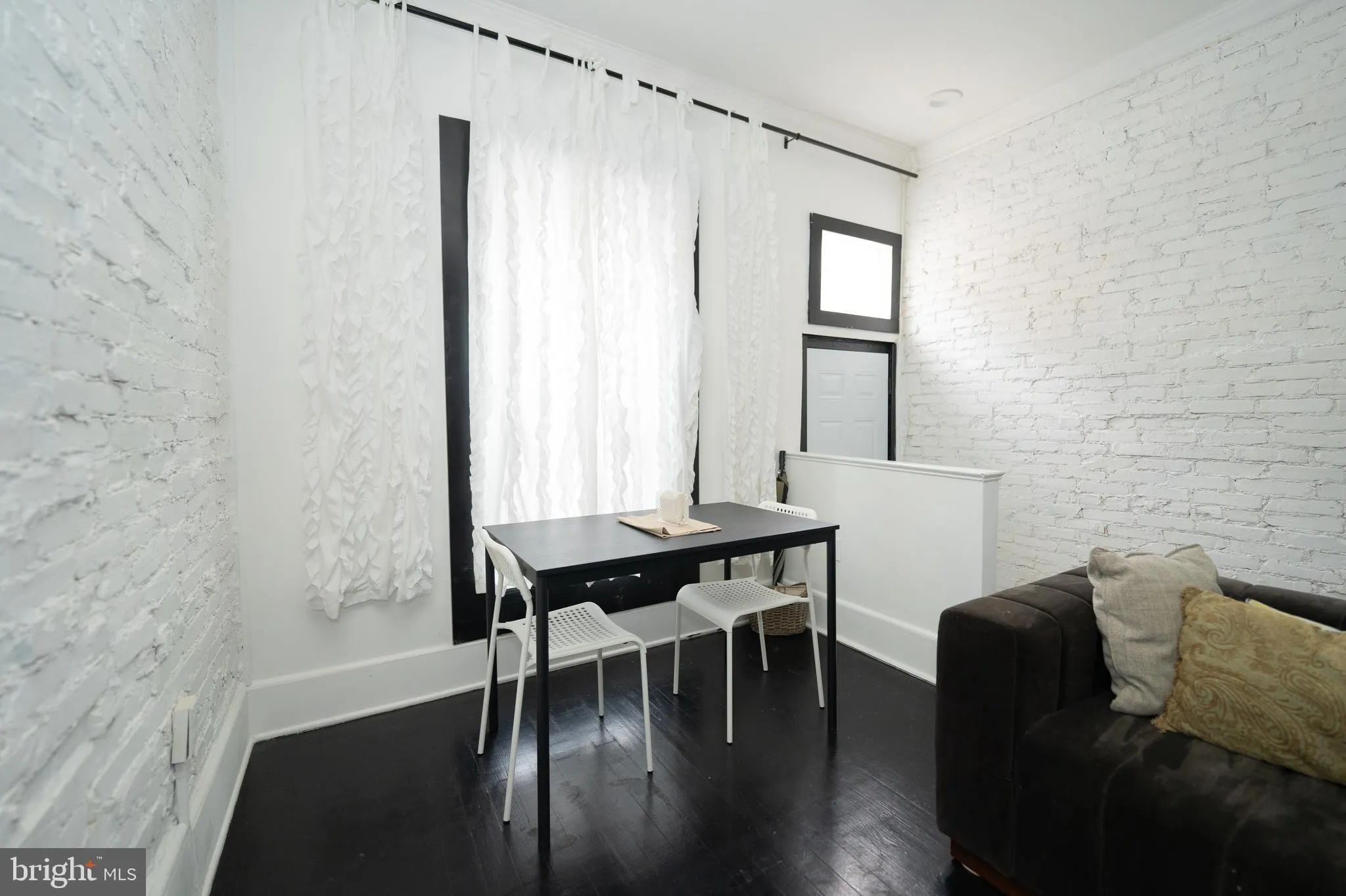 Baltimore, Maryland 21205, United States, 2 Bedrooms Bedrooms, ,1 BathroomBathrooms,Residential,Active,94074