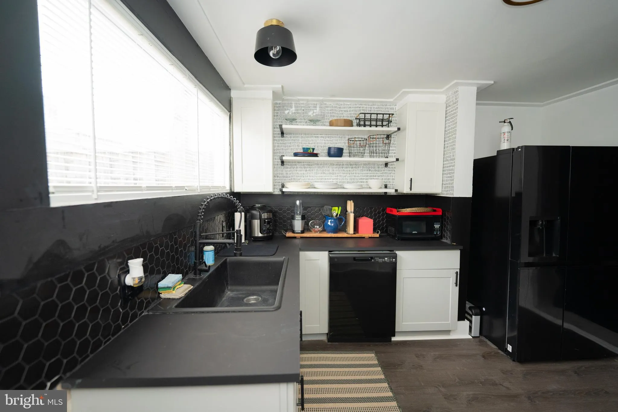 Baltimore, Maryland 21205, United States, 2 Bedrooms Bedrooms, ,1 BathroomBathrooms,Residential,Active,94074