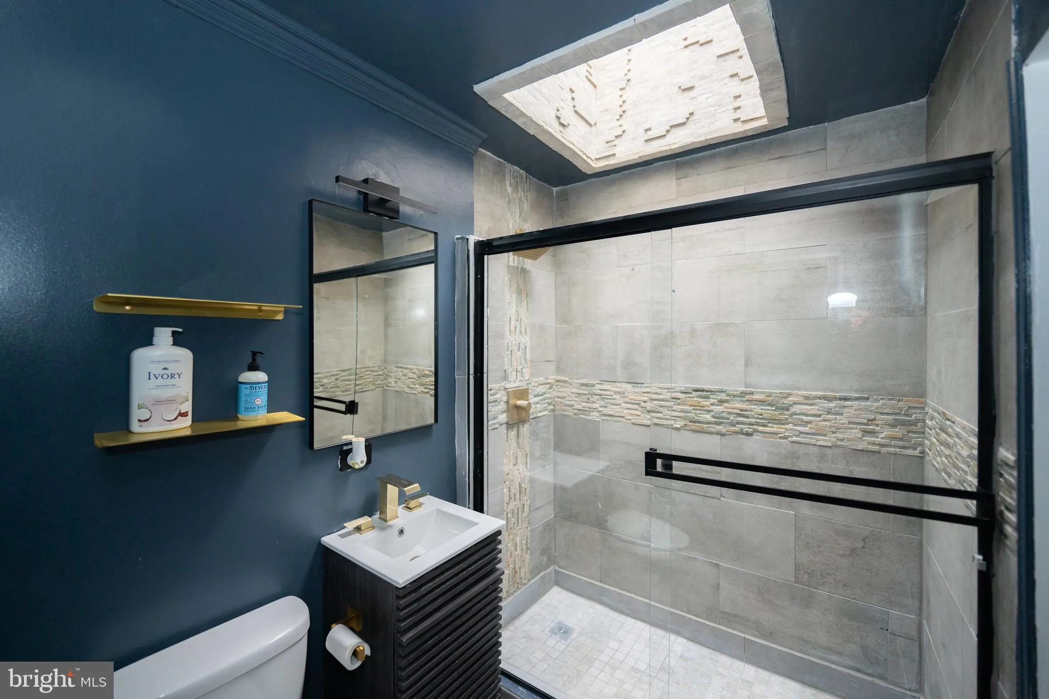 Baltimore, Maryland 21205, United States, 2 Bedrooms Bedrooms, ,1 BathroomBathrooms,Residential,Active,94074