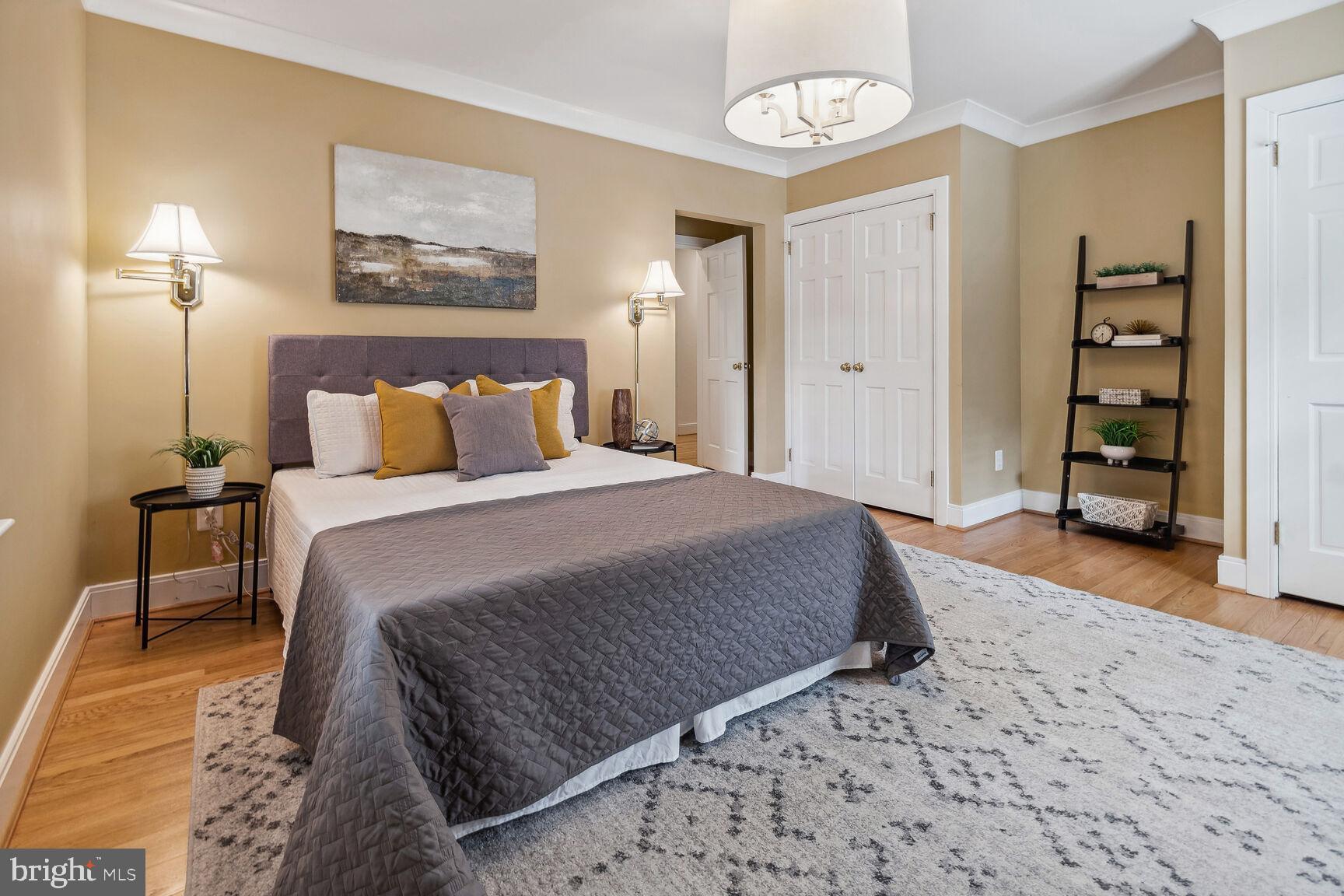 NORTH CHEVY CHASE - Residential