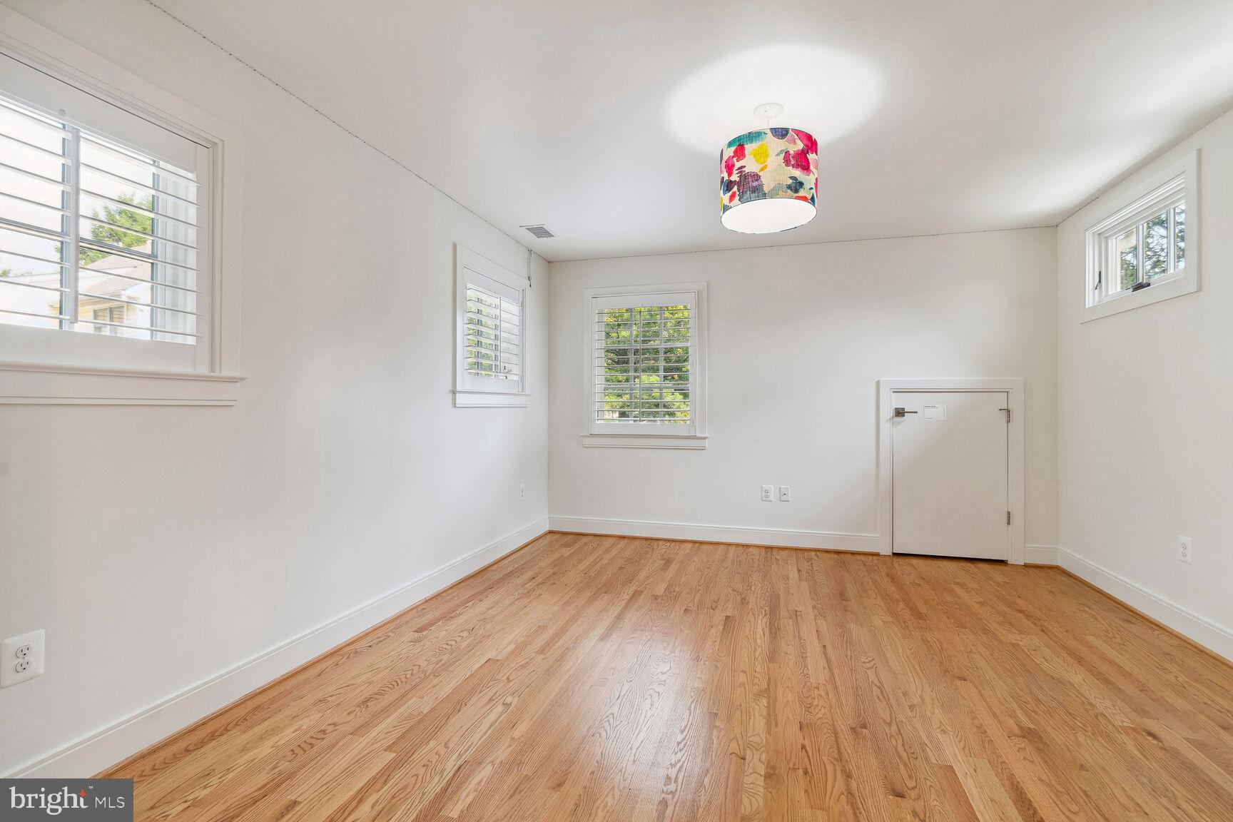 NORTH CHEVY CHASE - Residential