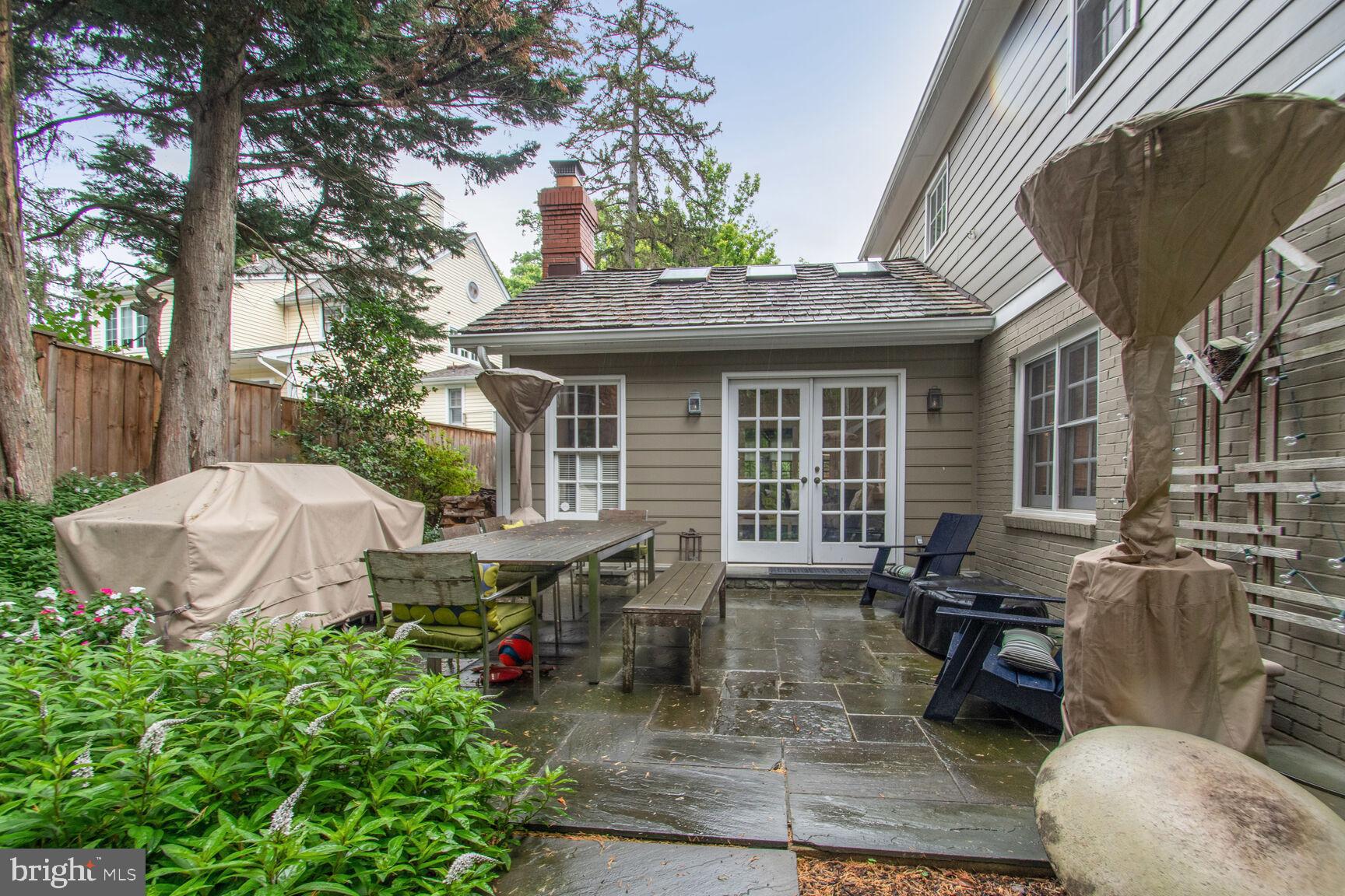 NORTH CHEVY CHASE - Residential