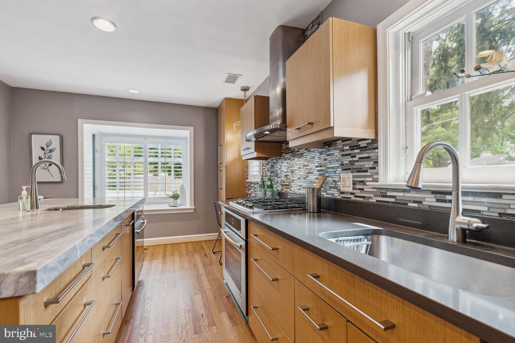 NORTH CHEVY CHASE - Residential