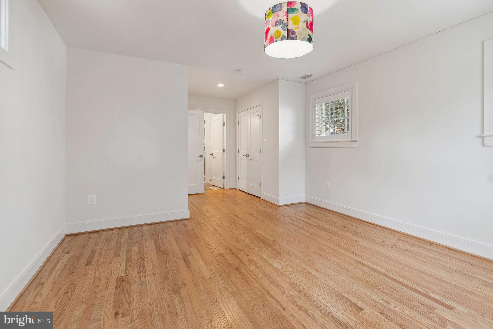 NORTH CHEVY CHASE - Residential