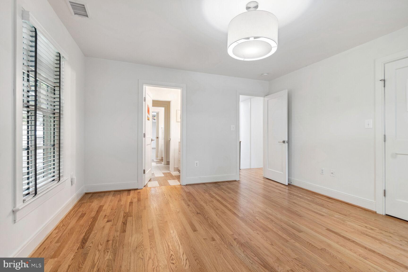 NORTH CHEVY CHASE - Residential