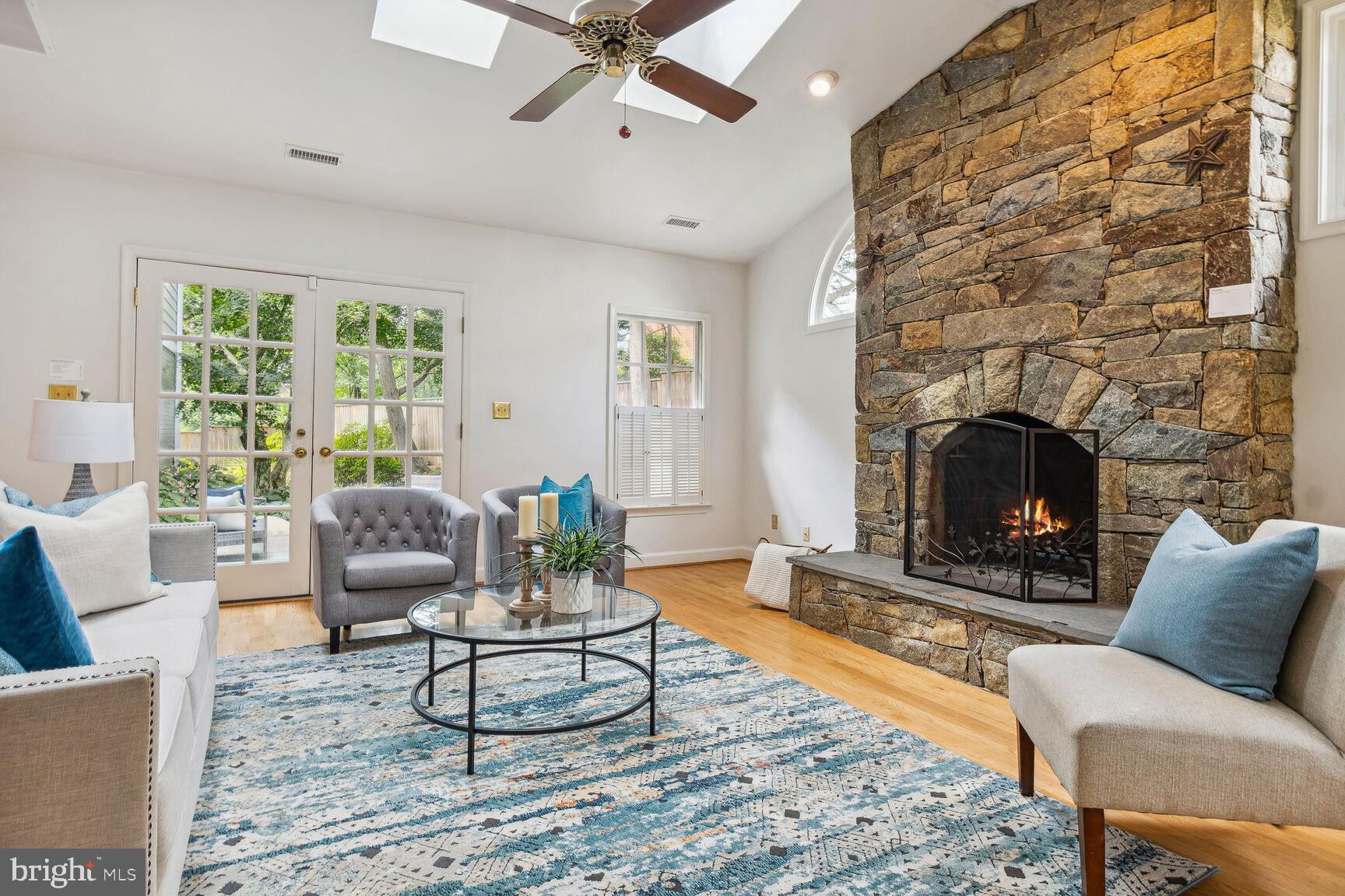 NORTH CHEVY CHASE - Residential