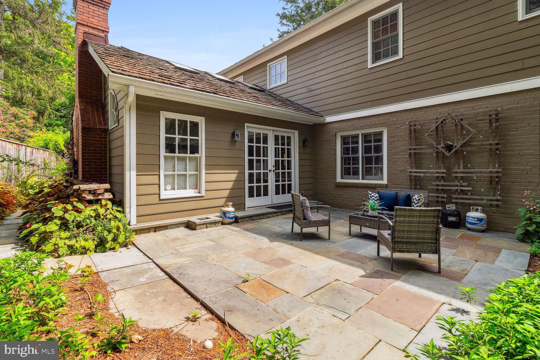 NORTH CHEVY CHASE - Residential