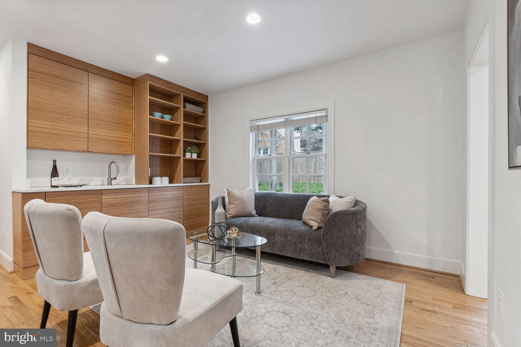 NORTH CHEVY CHASE - Residential